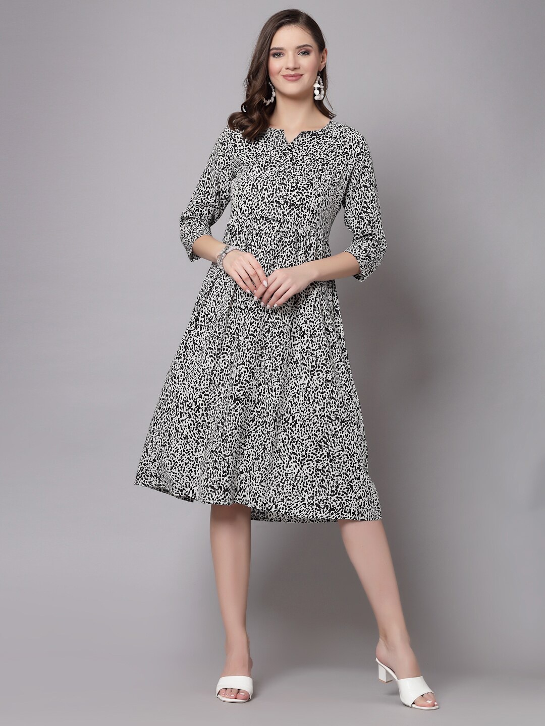 

kipek Black & White Animal Printed Fit & Flare Dress