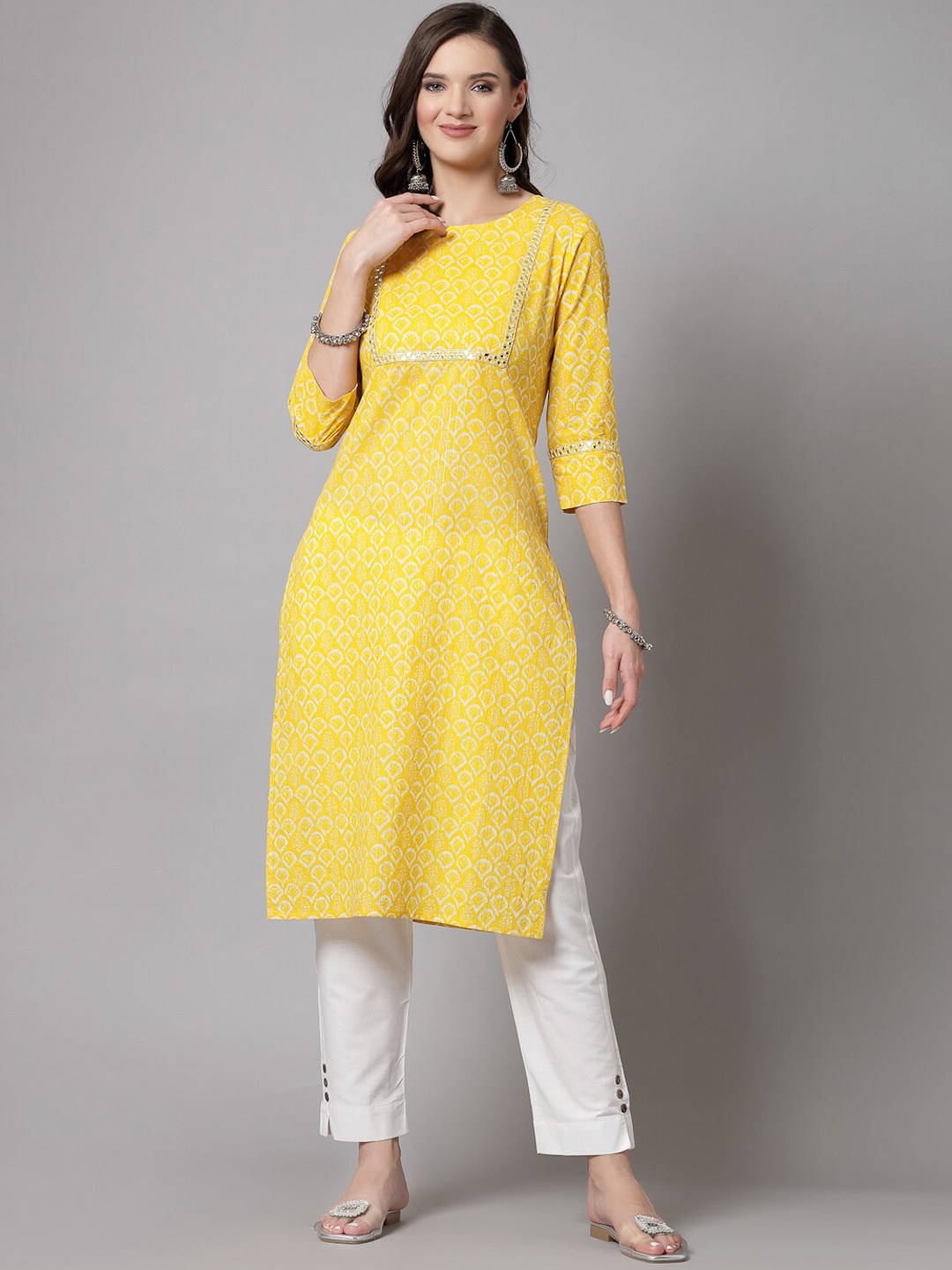 

kipek Yellow Ethnic Motifs Printed Mirror Work Straight Kurta