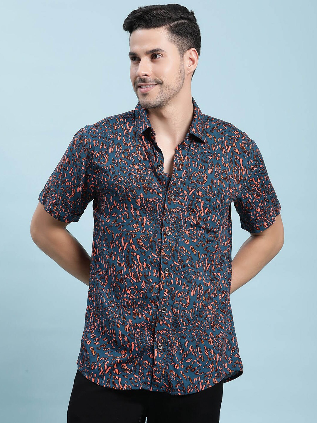 

Kannan Abstract Printed Spread Collar Short Sleeves Cotton Casual Shirt, Teal