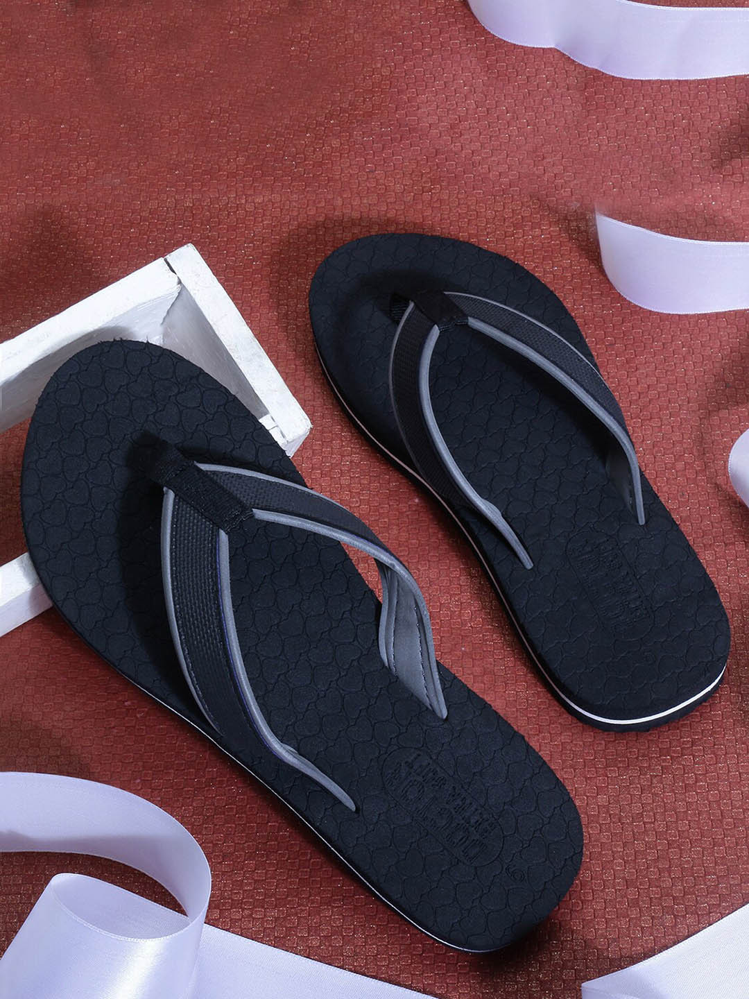 

DOCTOR EXTRA SOFT Women Textured Bounce Back Technology Non-Slip Thong Flip-Flops, Black
