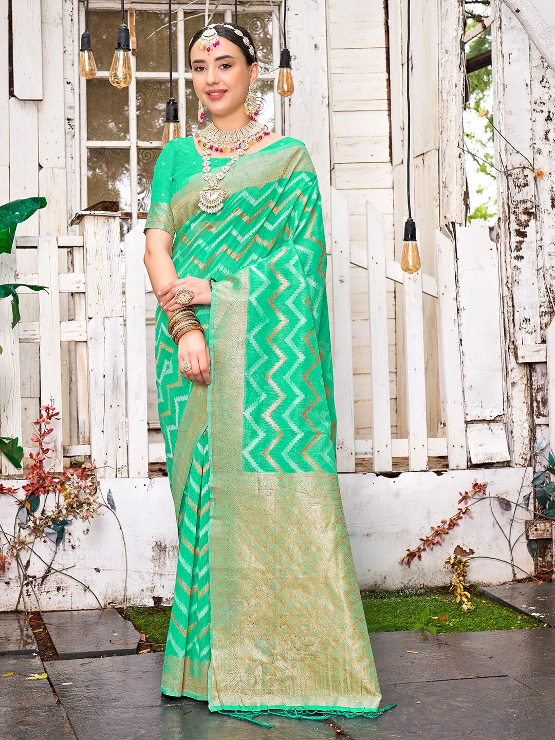 

Anouk Woven Design Zari Art Silk Saree, Green