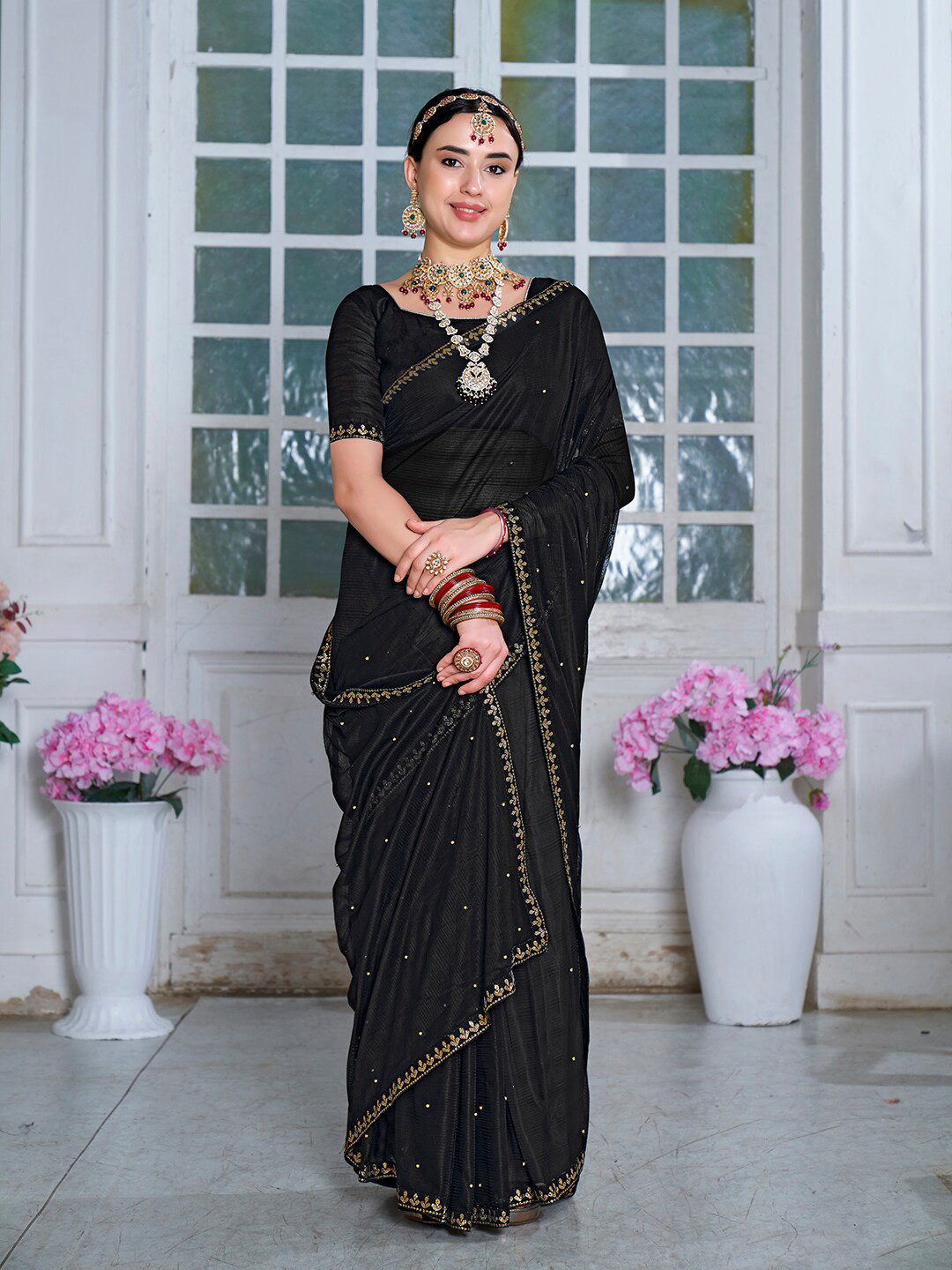 

Anouk Embellished Pure Cotton Saree, Black