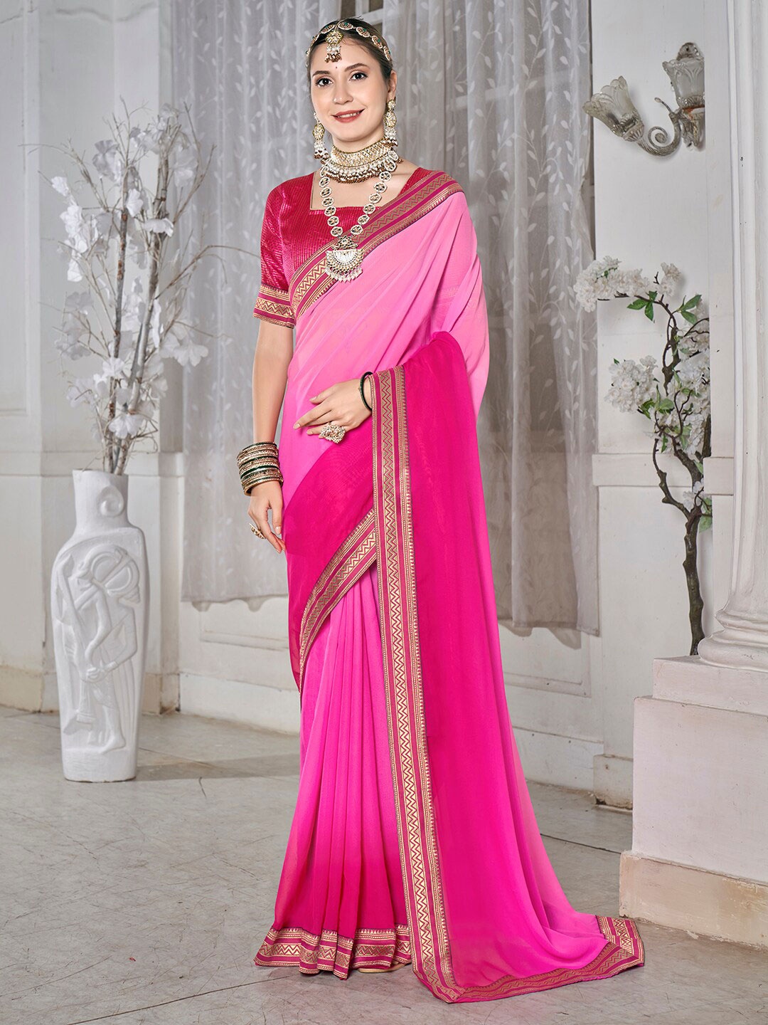 

Anouk Colourblocked Zari Detail Saree, Pink