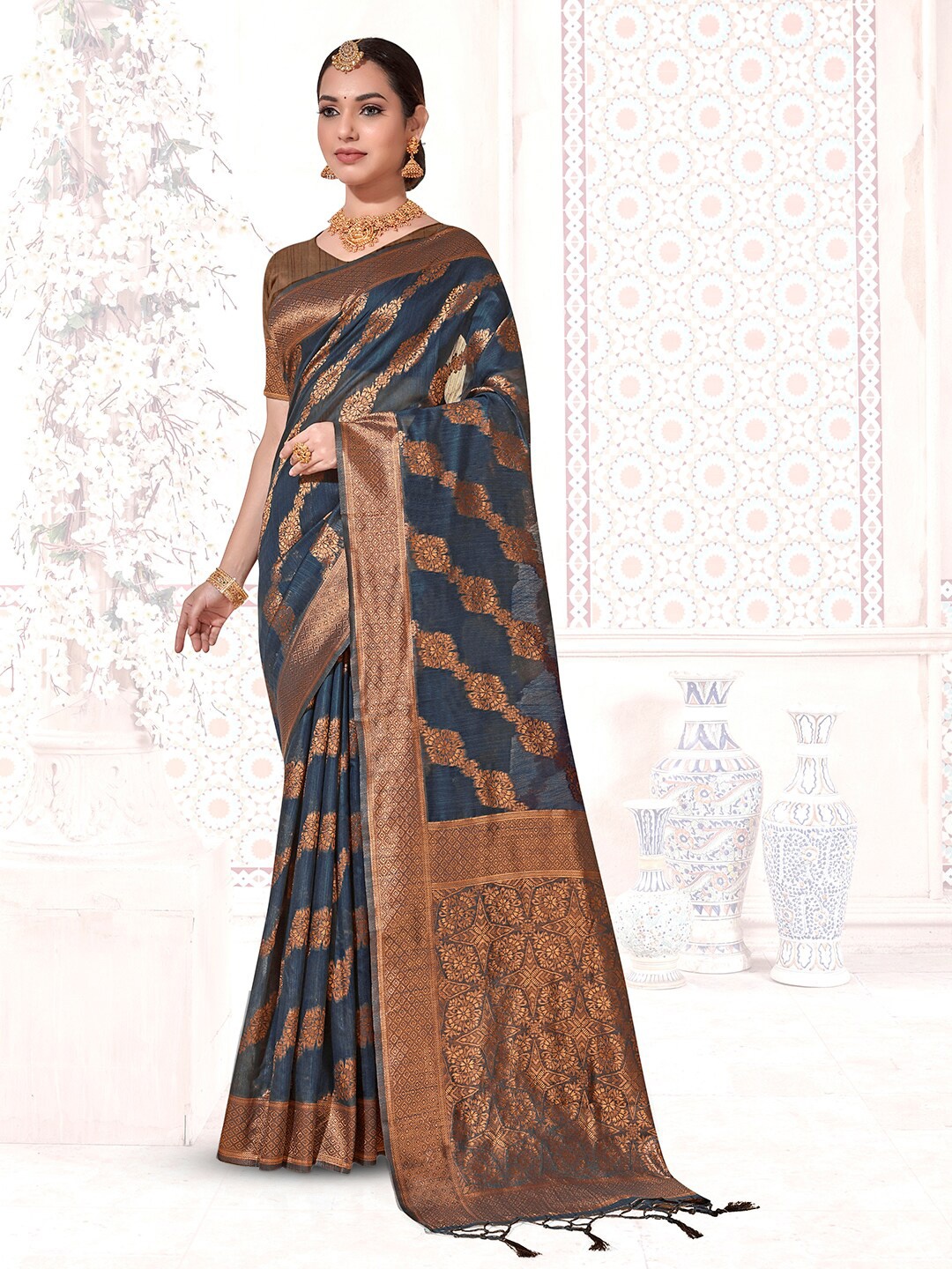 

Anouk Woven Design Zari Chanderi Saree, Grey