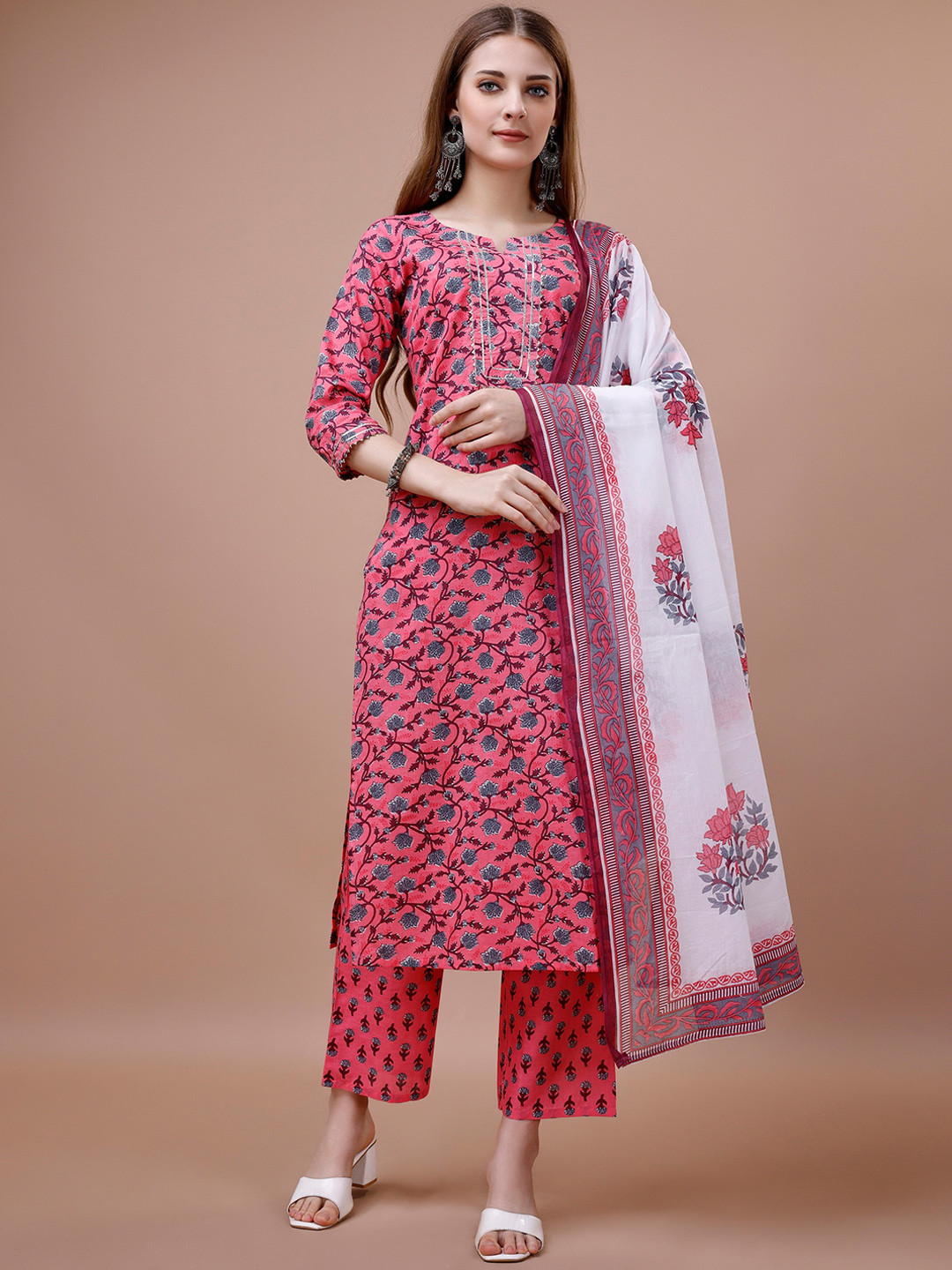 

Sangria Floral Printed Gotta Patti Pure Cotton Straight Kurta With Trouser & Dupatta, Pink