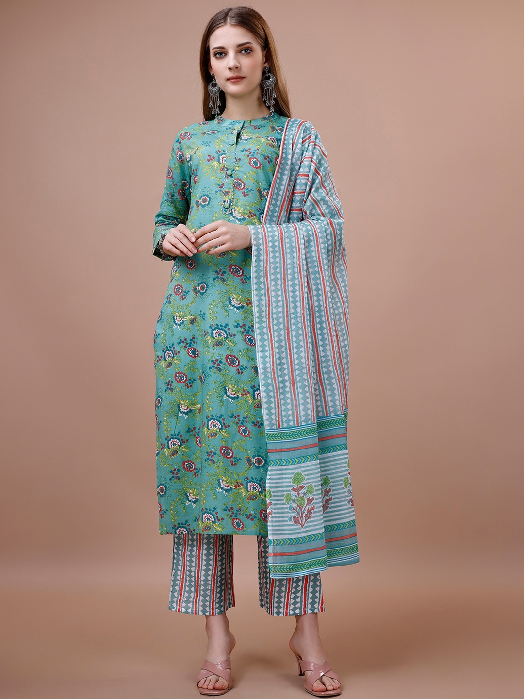 

Sangria Floral Printed Pure Cotton Straight Kurta With Trouser & Dupatta, Green