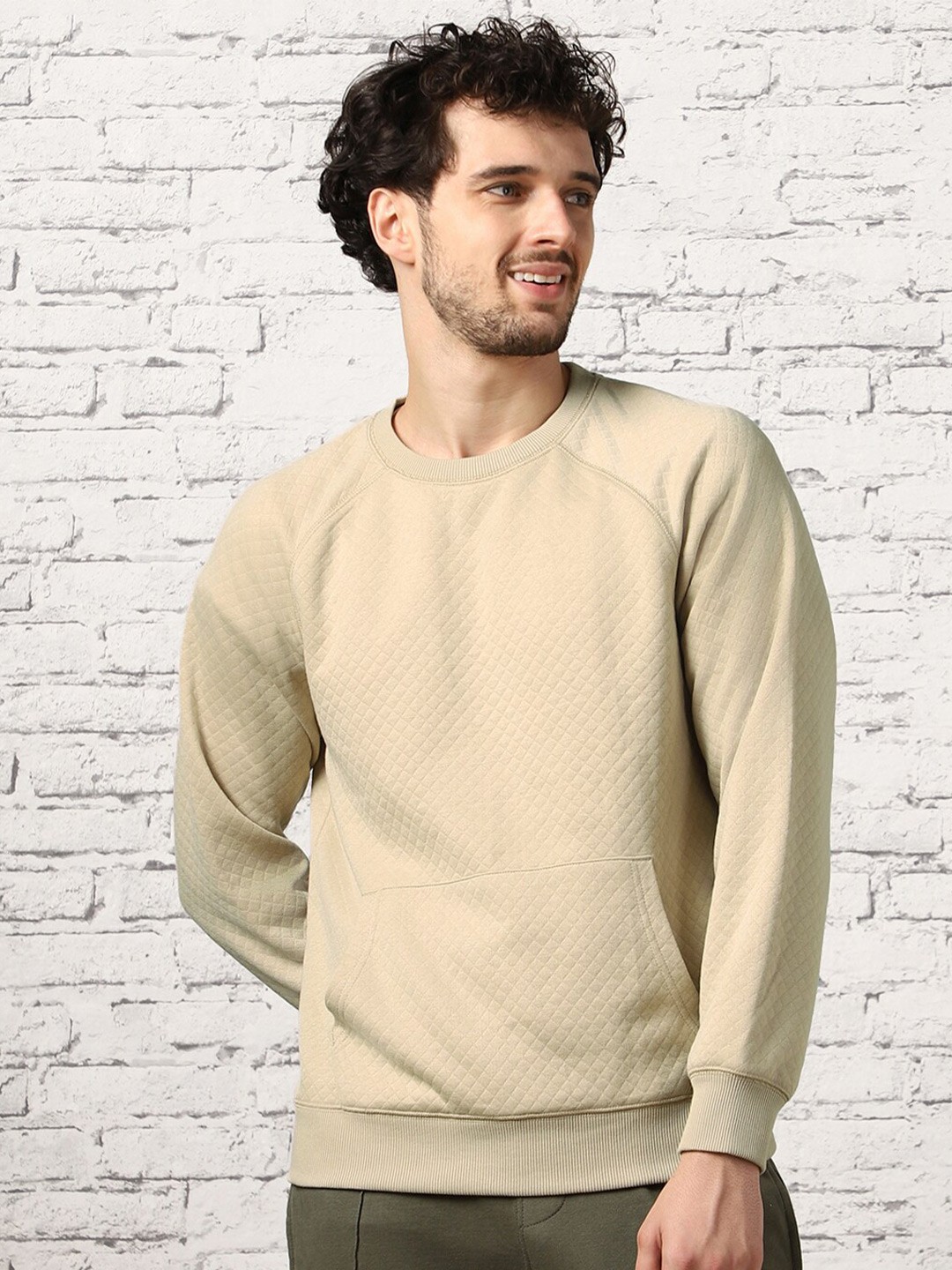 

NOBERO Checked Self Design Quilted Pullover, Beige