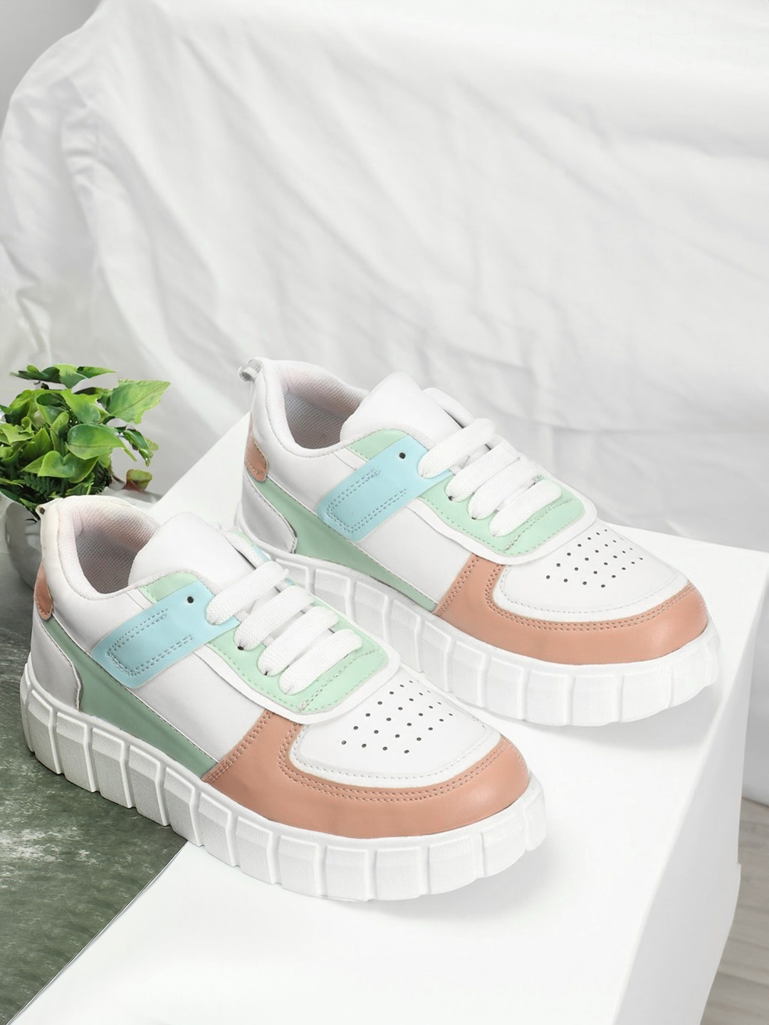 

OPHELIA Women Colourblocked Lace-Up Sneakers, Peach