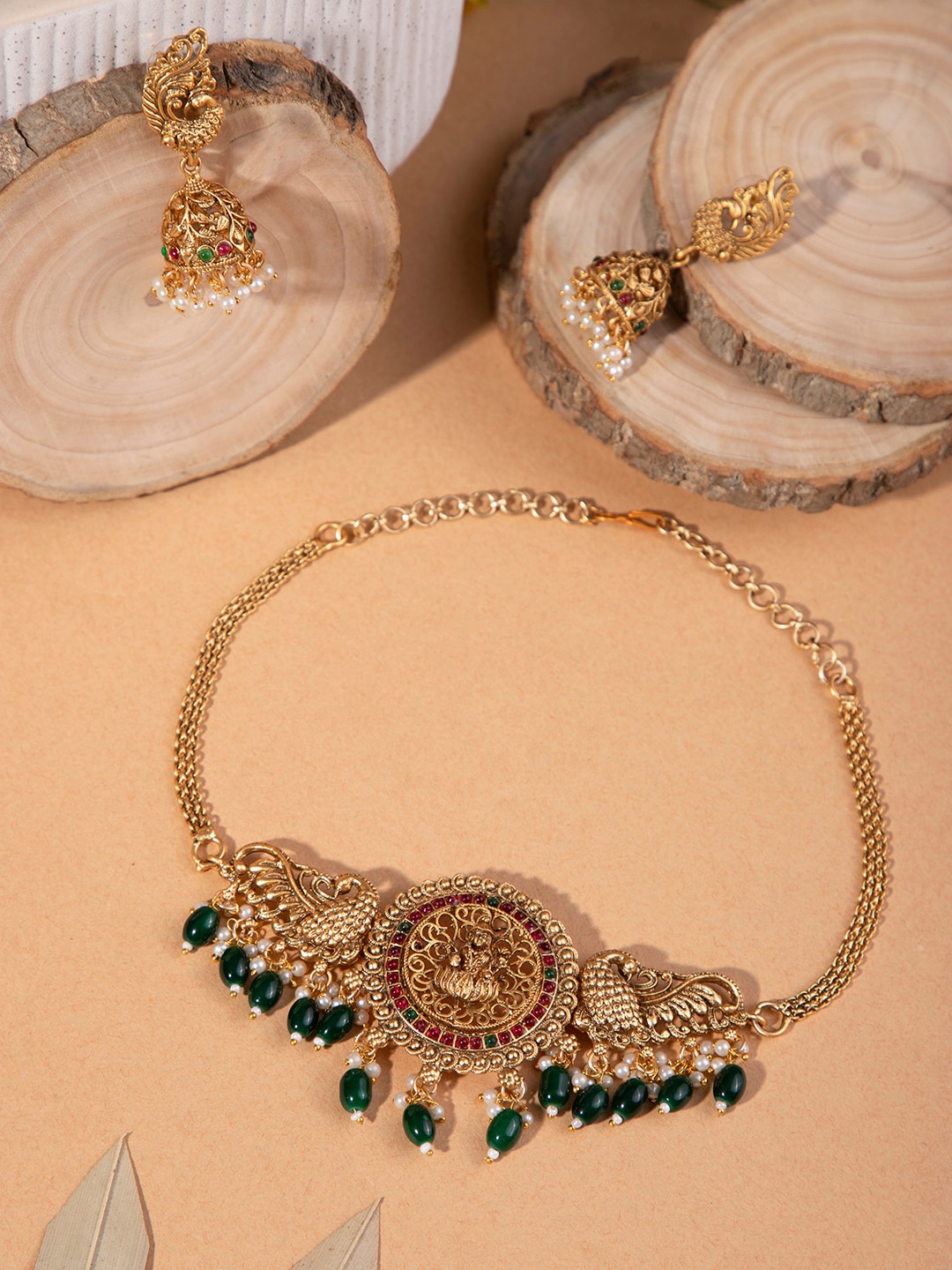 

Priyaasi Gold-Plated Stone-studded Kemp Temple Jewellery Set