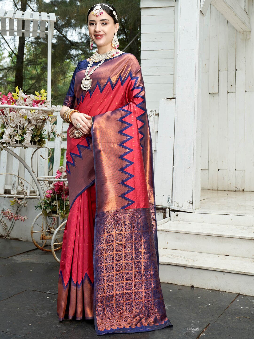 

Anouk Ethnic Motifs Woven Design Zari Detail Kanjeevaram Saree, Pink