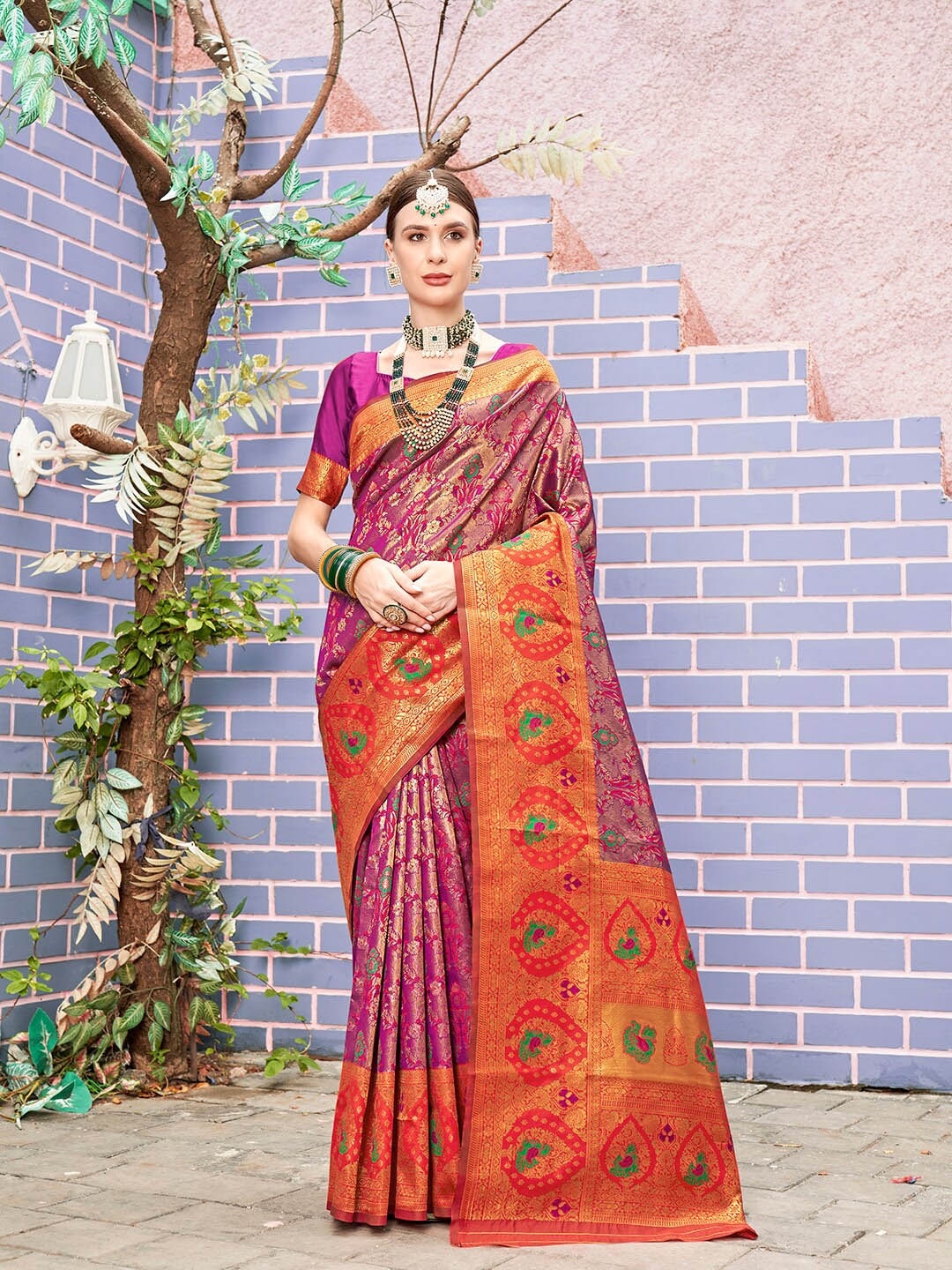 

Anouk Ethnic Motifs Woven Design Zari Detail Kanjeevaram Saree, Pink