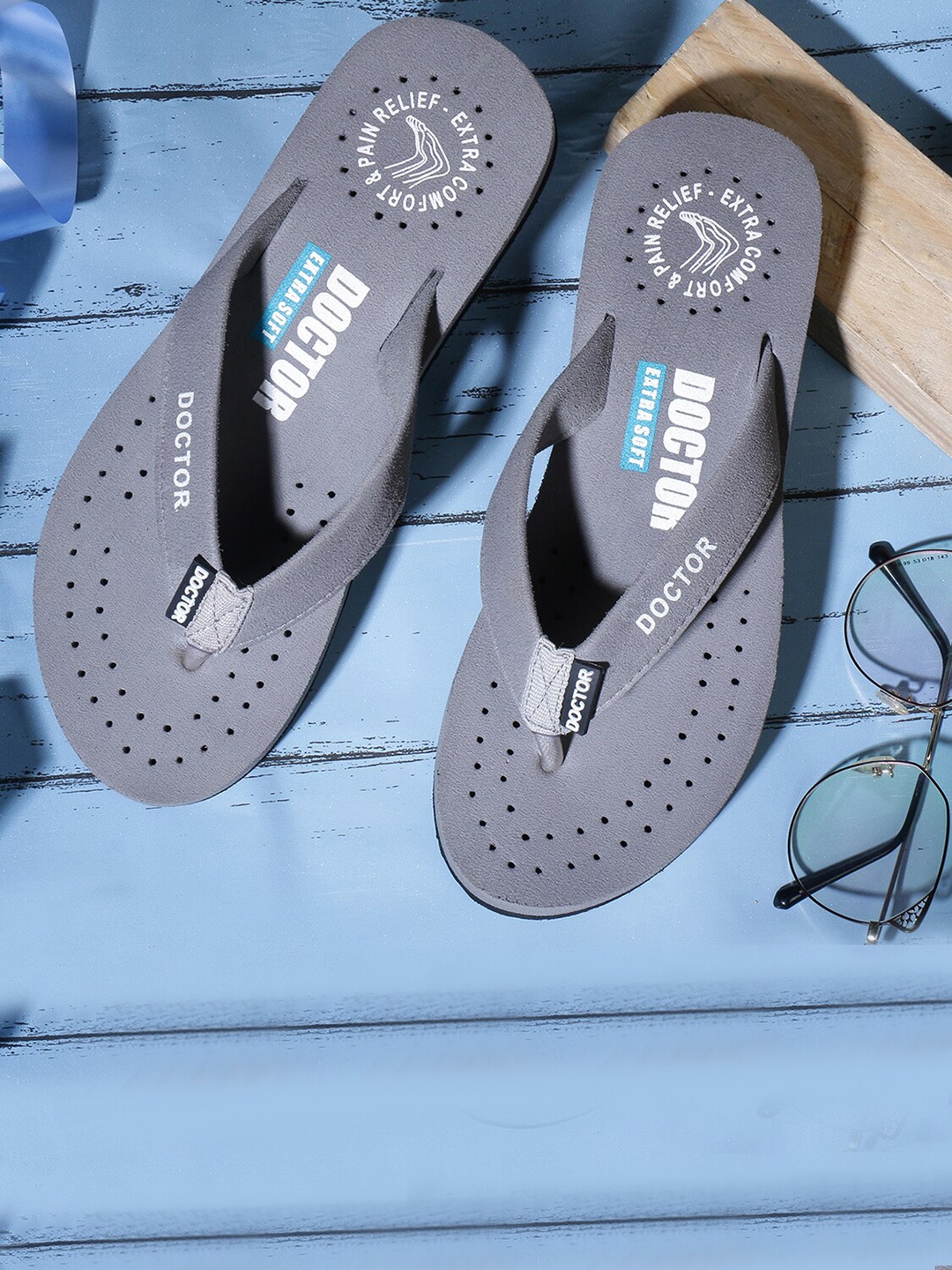 

DOCTOR EXTRA SOFT Women Orthopedic Printed Rubber Thong Flip-Flops, Grey