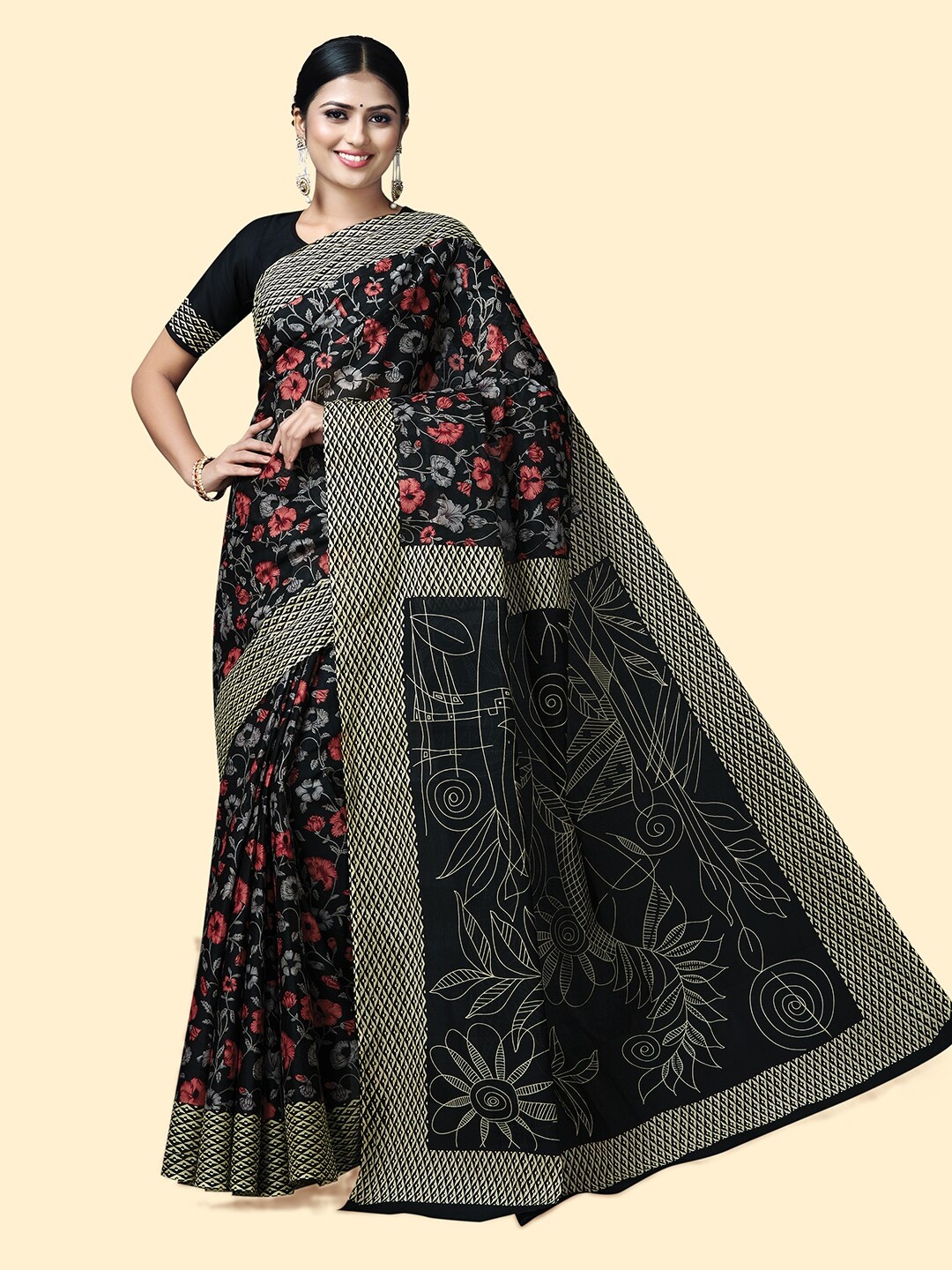 

SHANVIKA Floral Printed Pure Cotton Saree, Black