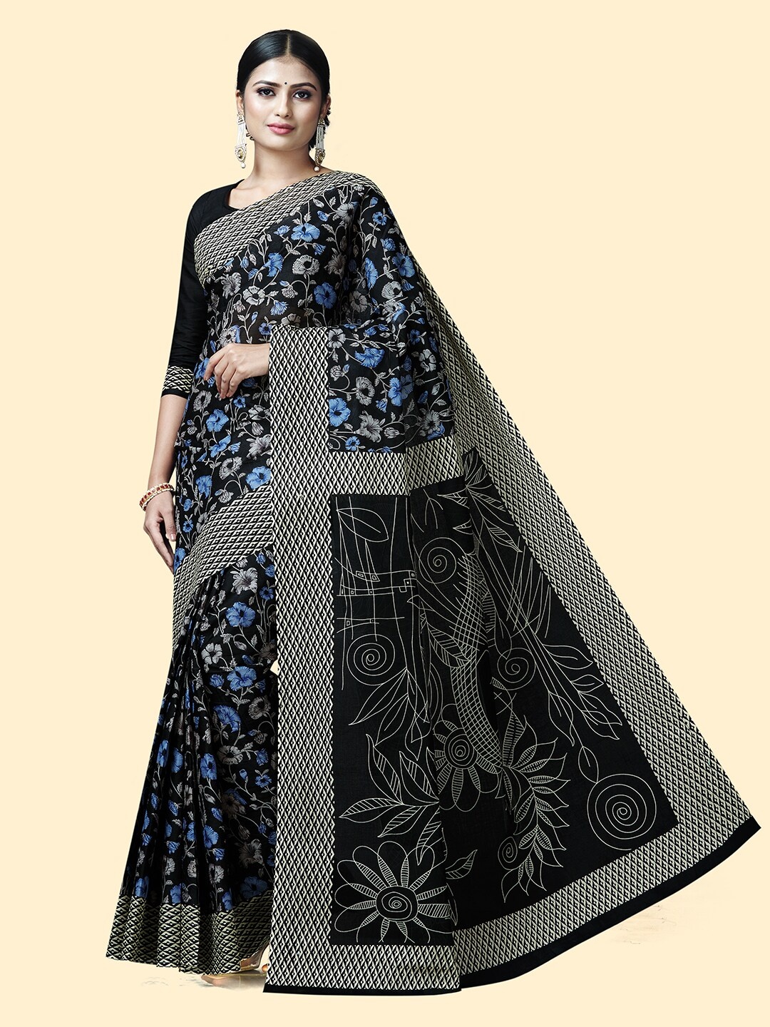 

SHANVIKA Floral Printed Pure Cotton Saree, Black