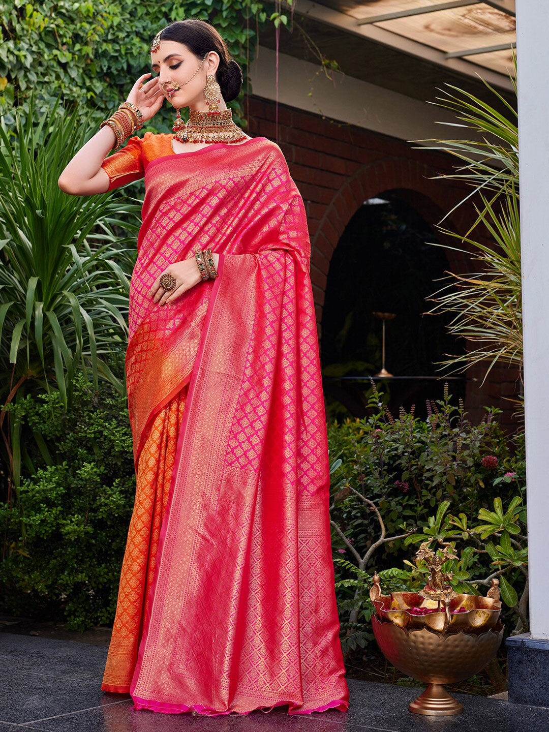 

KALINI Ethnic Motifs Woven Design Zari Kanjeevaram Saree, Pink