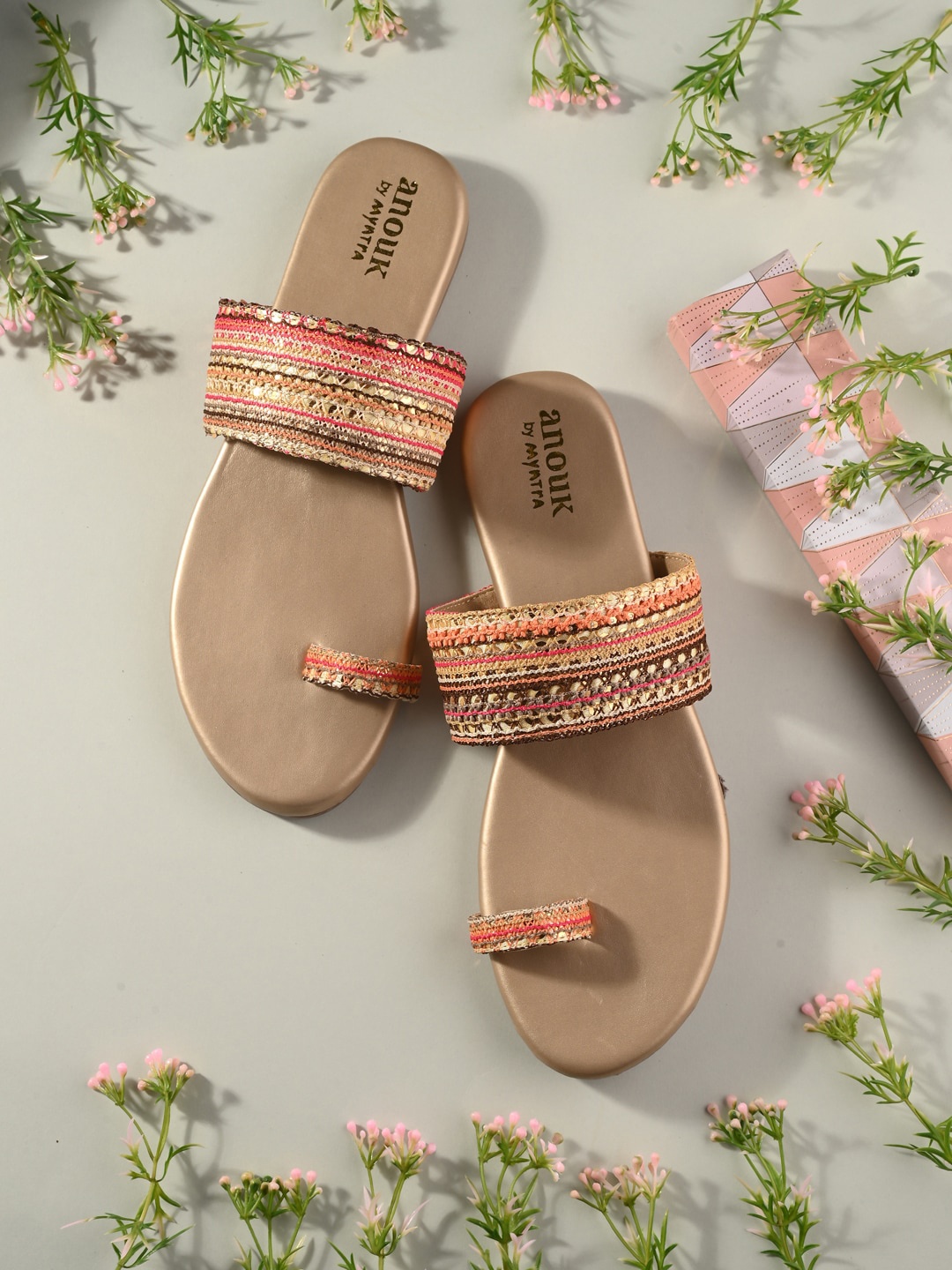 

Anouk Beige & Gold-Toned Embroidered One Toe Flats