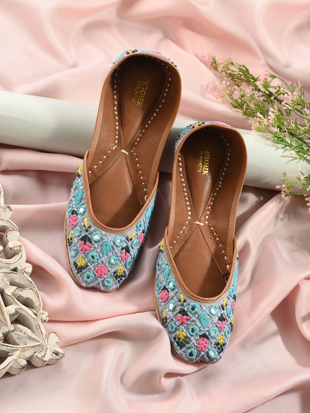 

Anouk Grey & Blue Embroidered Ethnic Mojaris