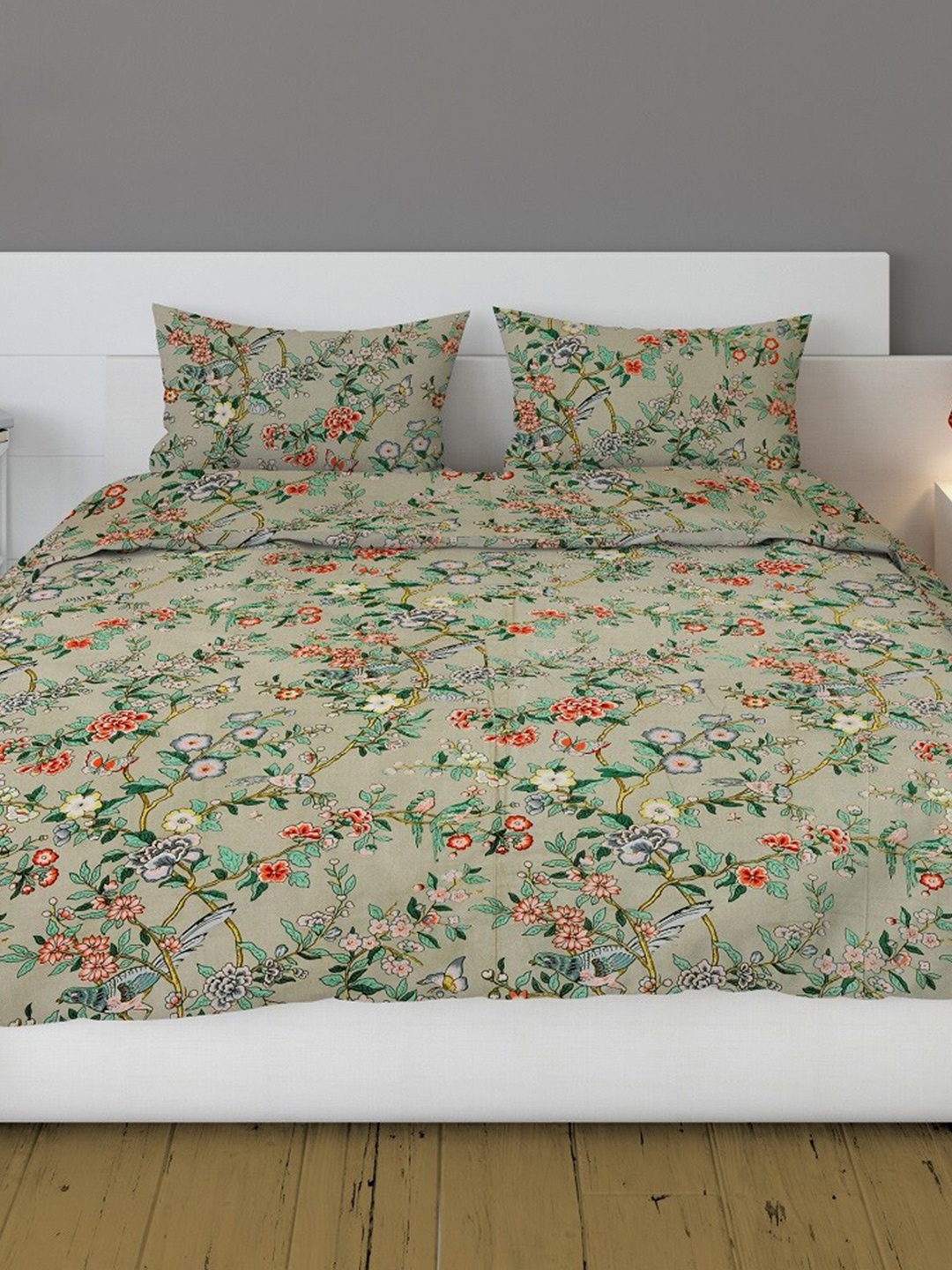 

RRC Green & Grey Floral Cotton 154 TC King Bedsheet with 2 Pillow Covers