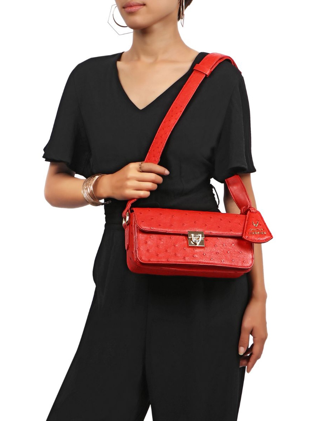 

Hidesign Textured Leather Structured Sling Bag, Red