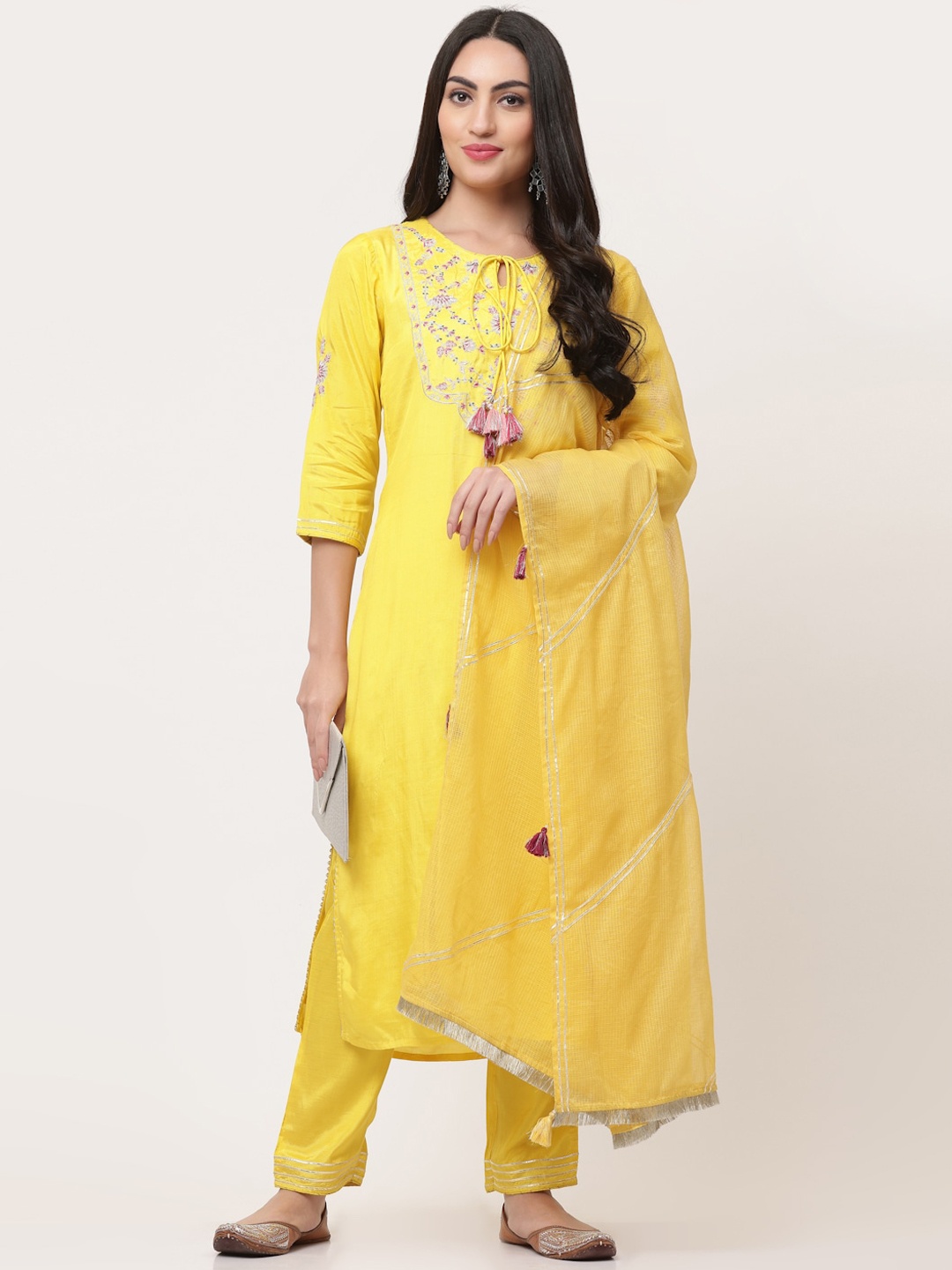 

SAVI Embroidered Kurta & Trousers Set With Dupatta, Yellow