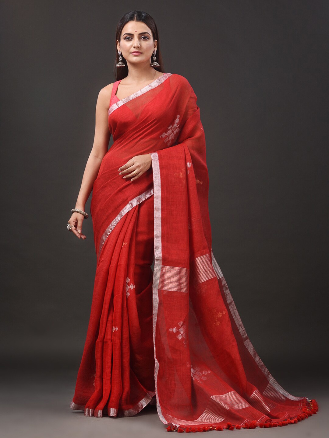 

SAJASAJO Ethnic Motifs Woven Design Zari Pure Linen Saree, Red
