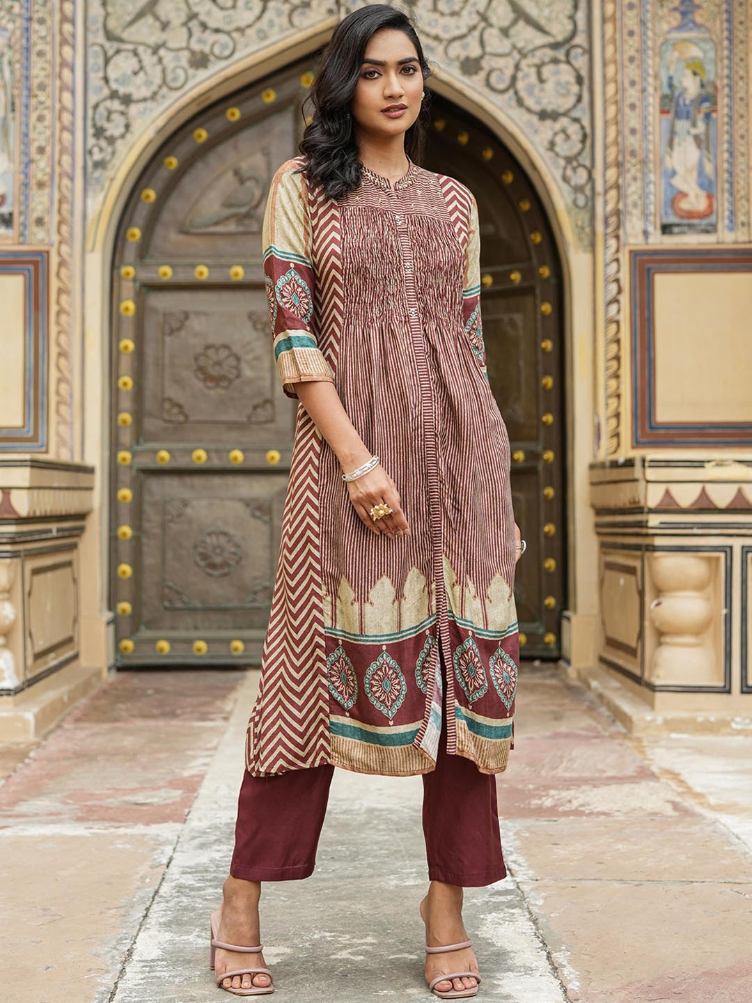 

SCAKHI Ethnic Motifs Printed Pleated Kurta With Trousers, Burgundy