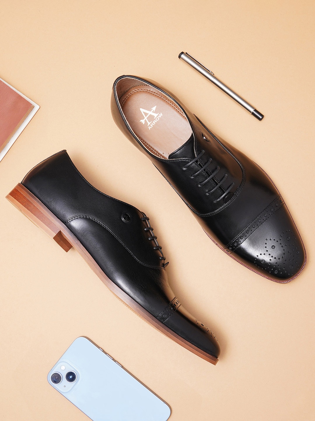 

Arrow Men Leather Formal Oxfords, Black