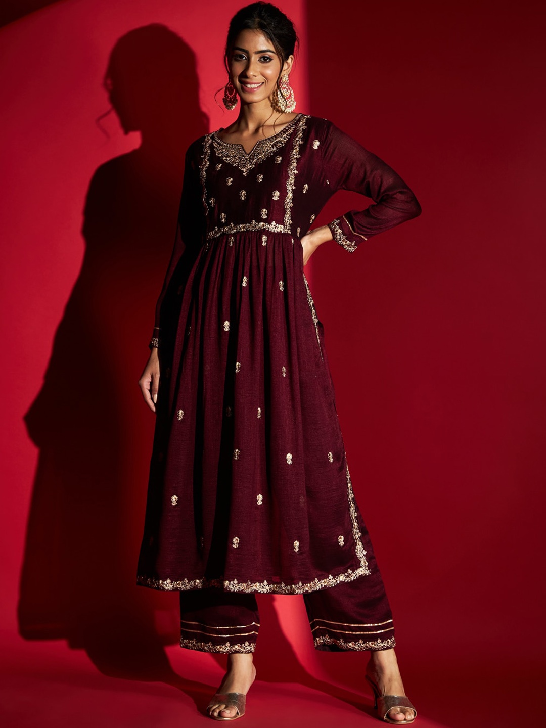 

KALINI Floral Embroidered Regular Kurta With Trousers, Burgundy