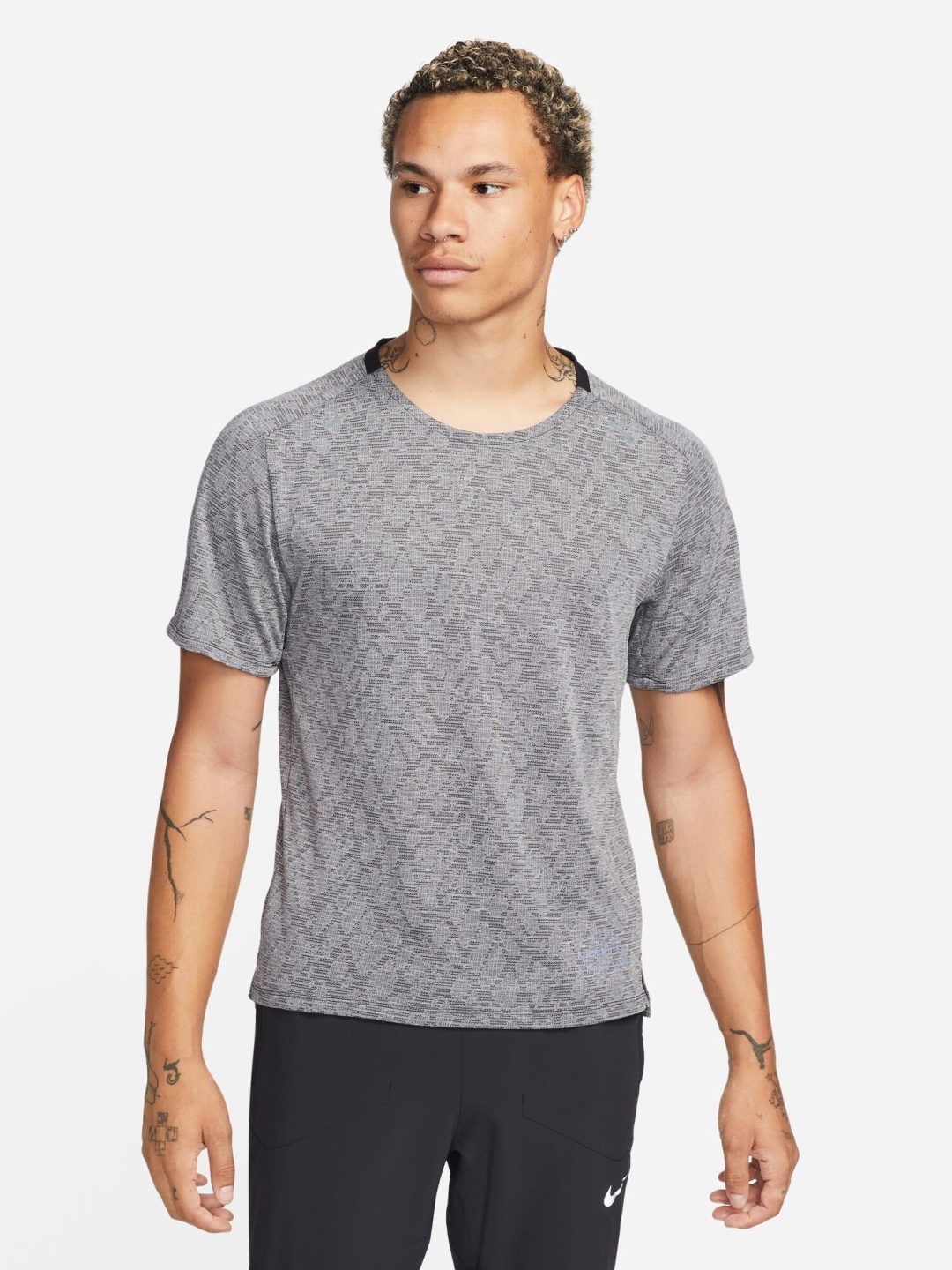 

Nike Short Sleeve Running Tshirts, Black
