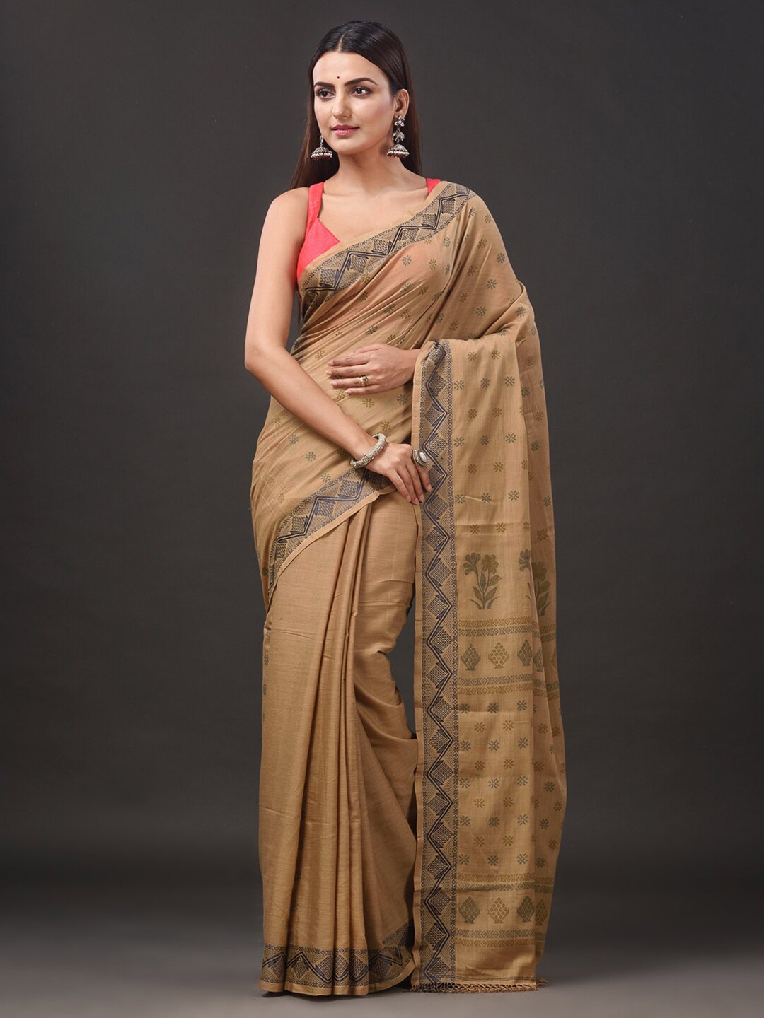 

Mitera Beige & Grey Woven Design Pure Cotton Saree