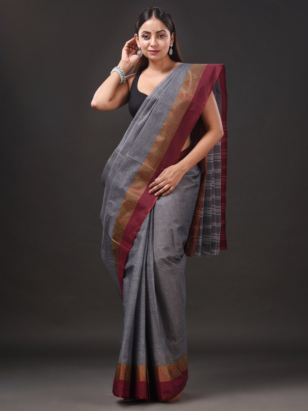 

Mitera Grey & Maroon Pure Cotton Taant Saree