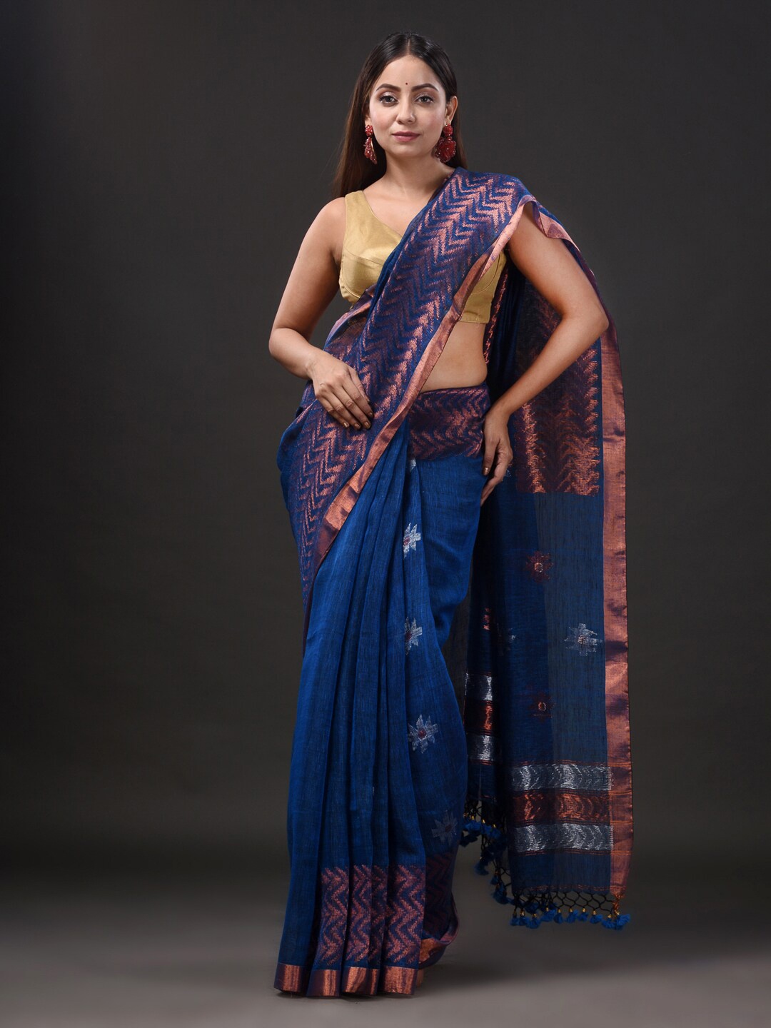 

Mitera Floral Woven Design Zari Pure Linen Saree, Blue