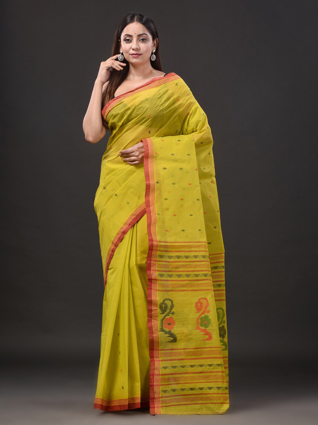 

Mitera Ethnic Motifs Woven Design Pure Cotton Jamdani Saree, Lime green