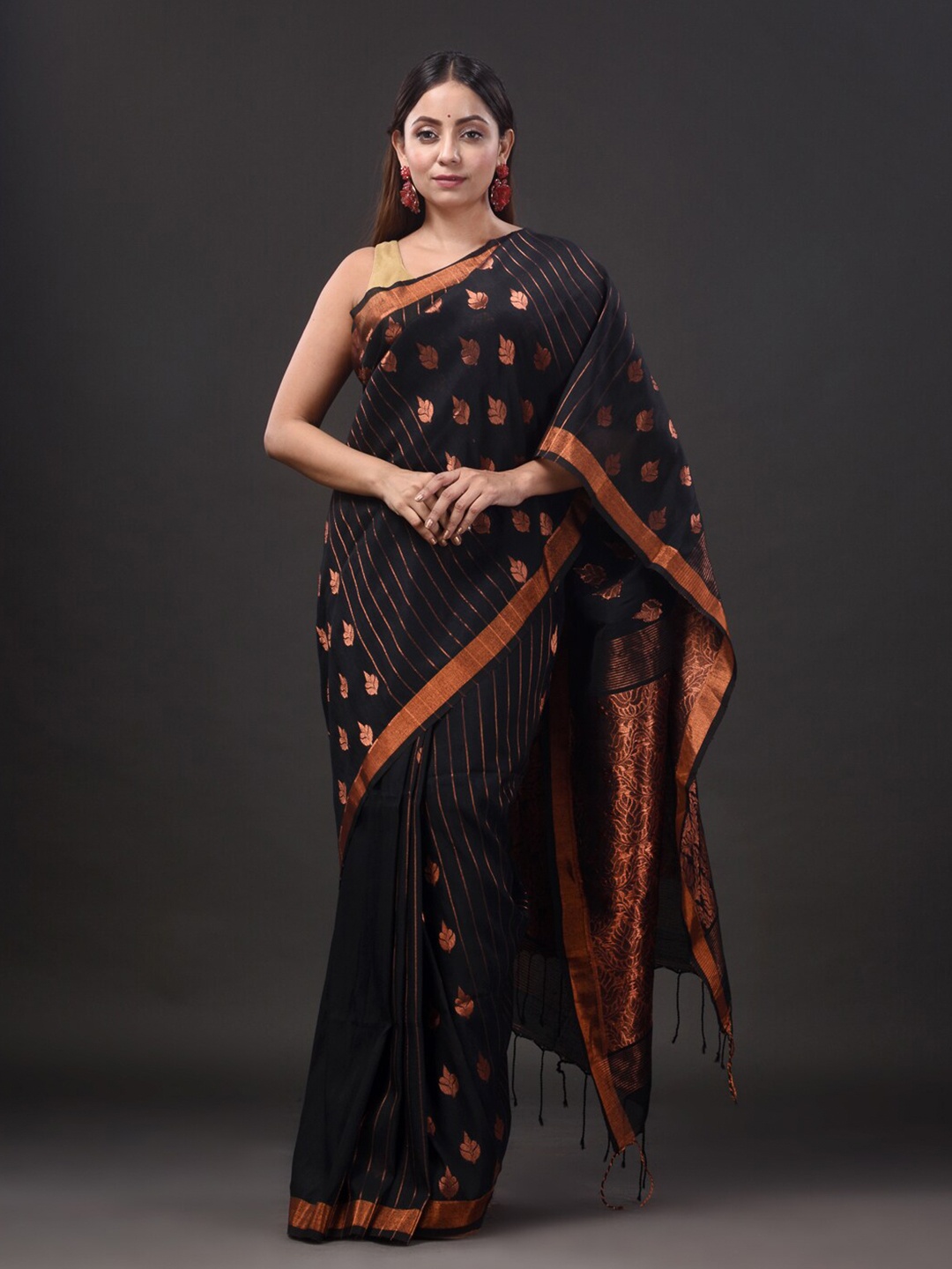 

Mitera Woven Design Zari Pure Linen Saree, Black