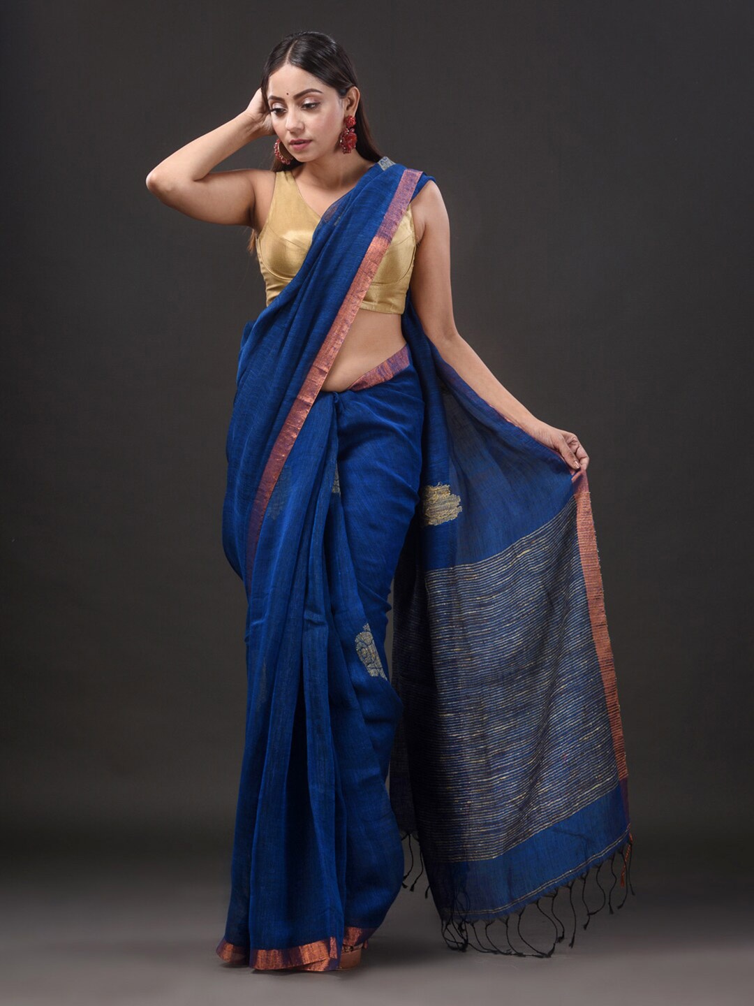 

Mitera Ethnic Motifs Woven Design Pure Linen Saree, Blue