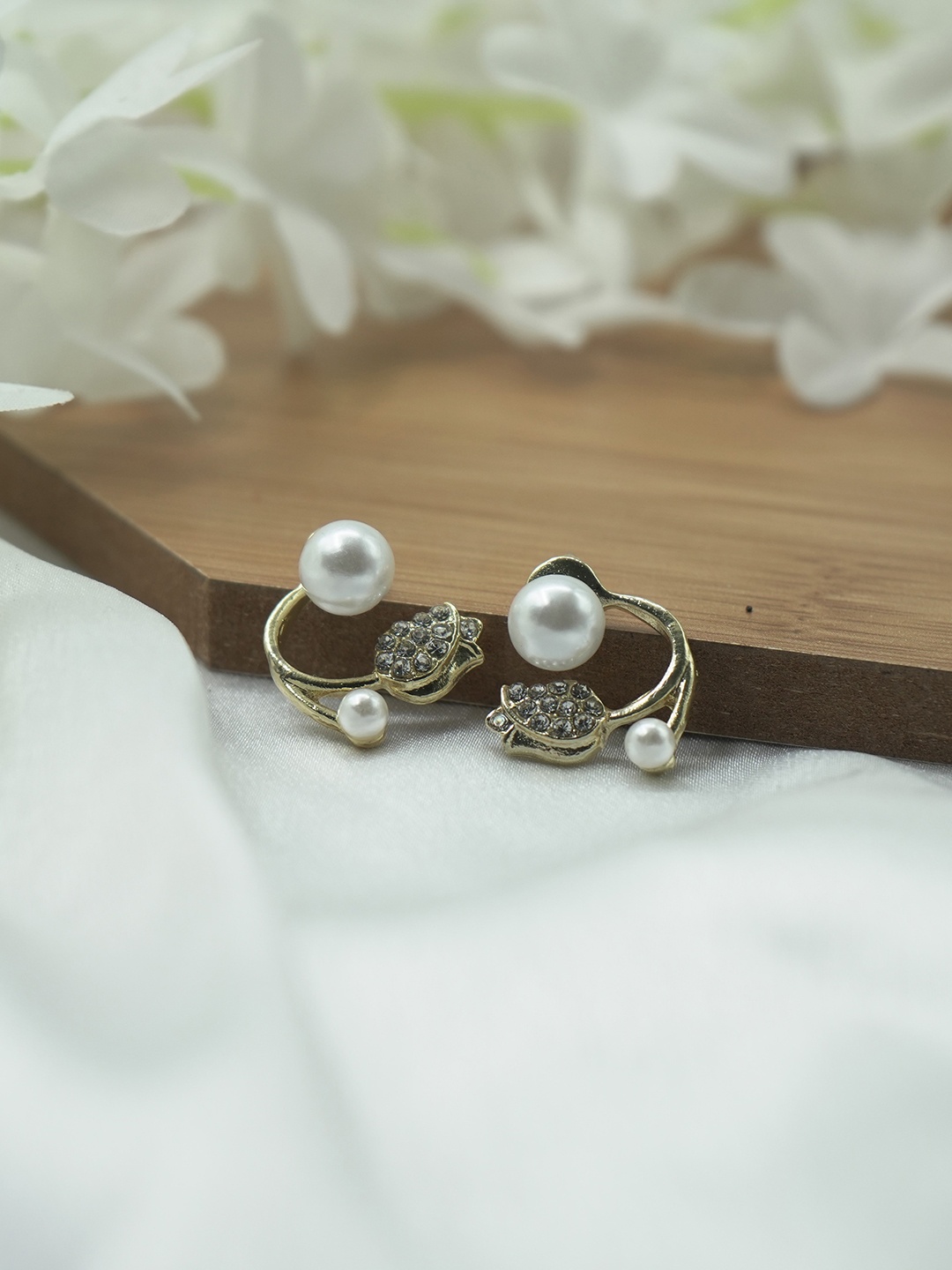 

ISHKAARA Gold-Plated Artificial Stones-Studded & Beaded Studs Tulip Earrings