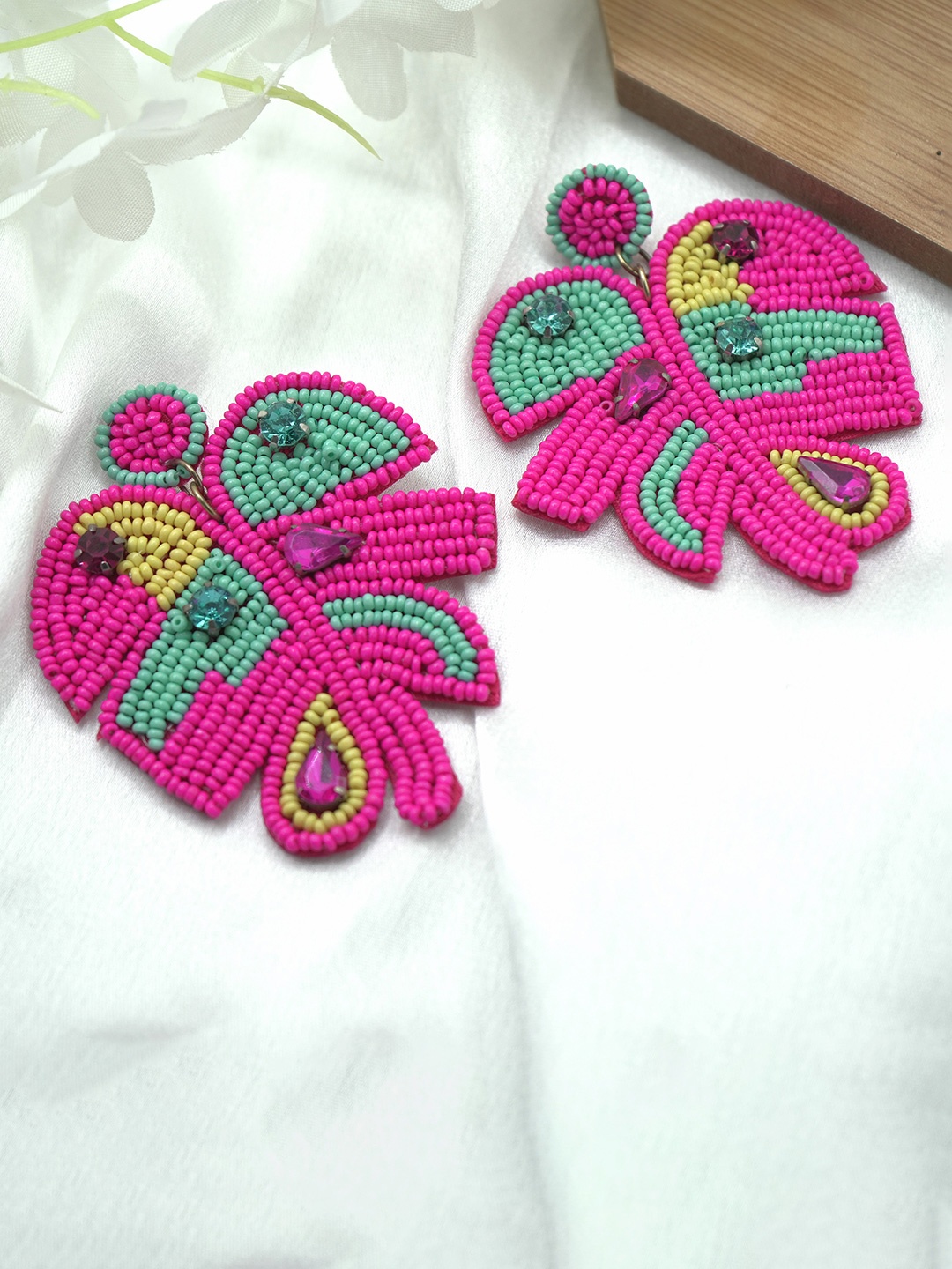 

ISHKAARA Beaded Earrings, Pink