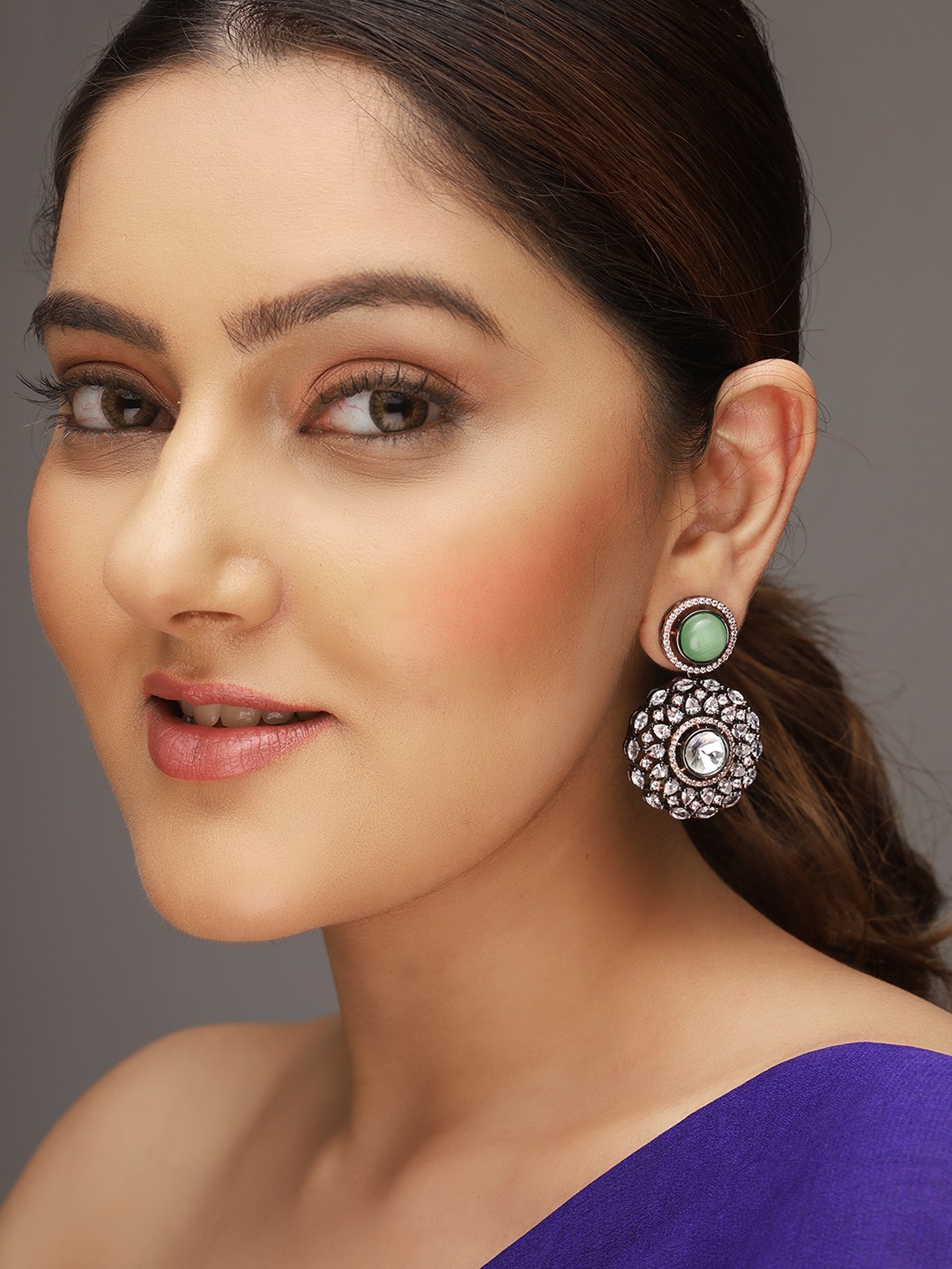 

AQUASTREET Silver-Plated Polki Kundan-Studded Circular Drop Earrings