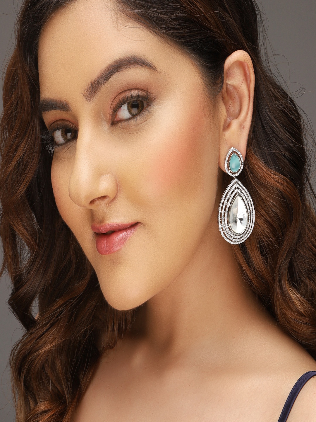 

AQUASTREET Silver-Plated & Polki Kundan Studded Teardrop Shaped Drop Earrings
