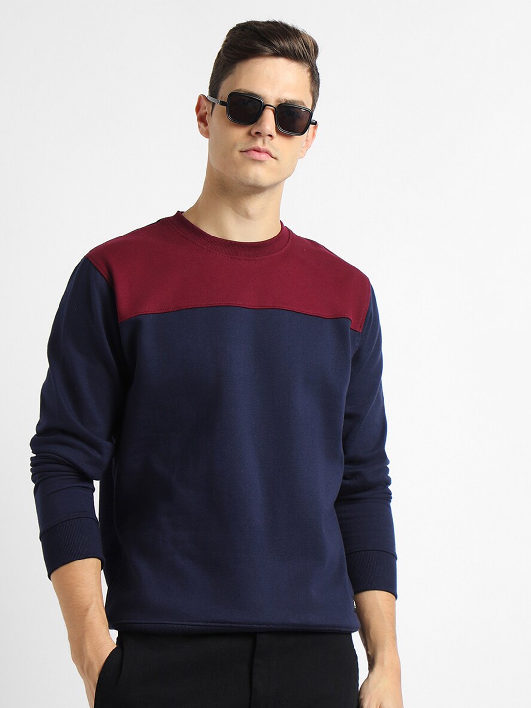 

Dennis Lingo Colourblocked Pullover Sweatshirt, Navy blue