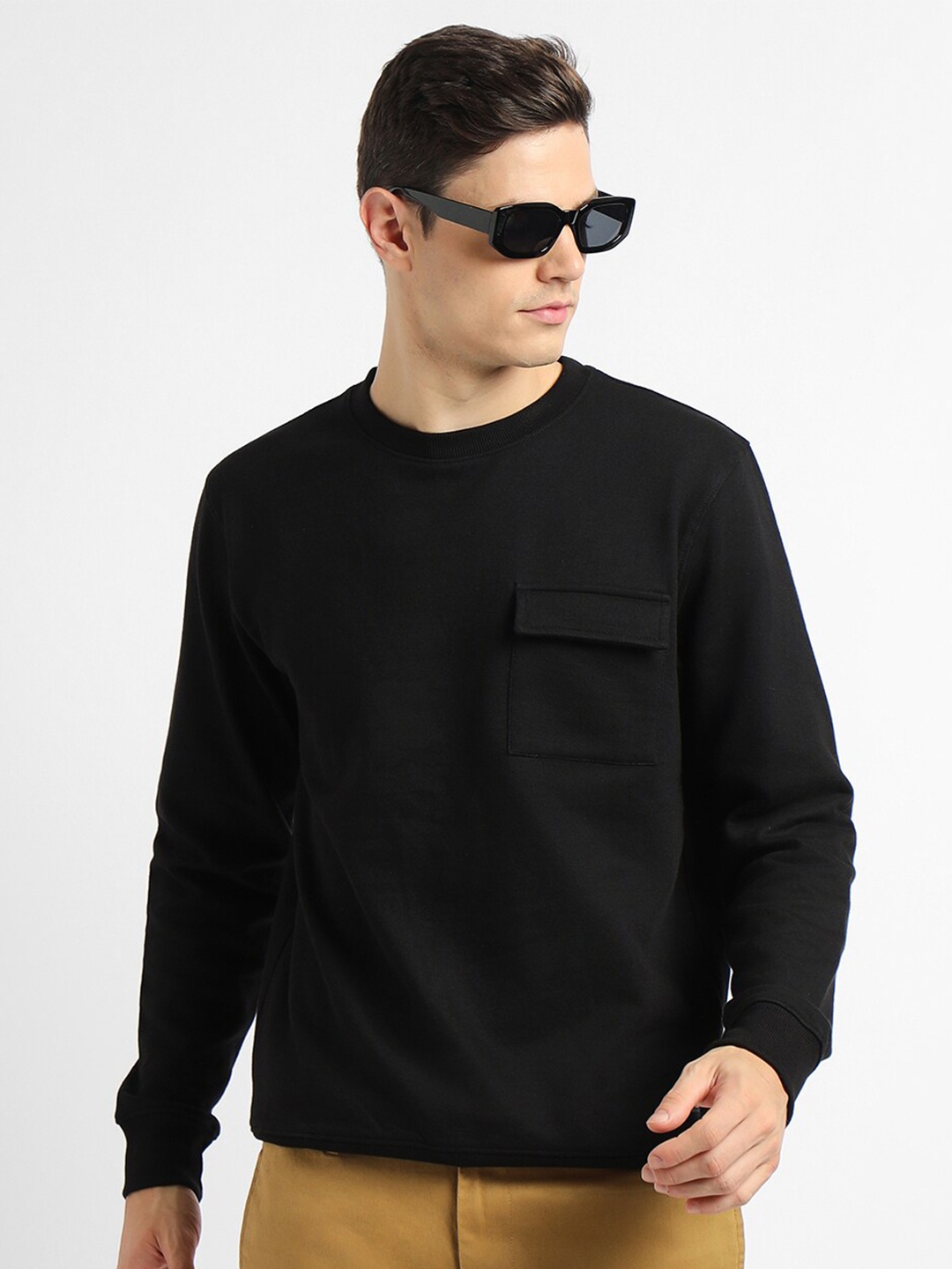 

Dennis Lingo Round Neck Pullover Sweatshirt, Black