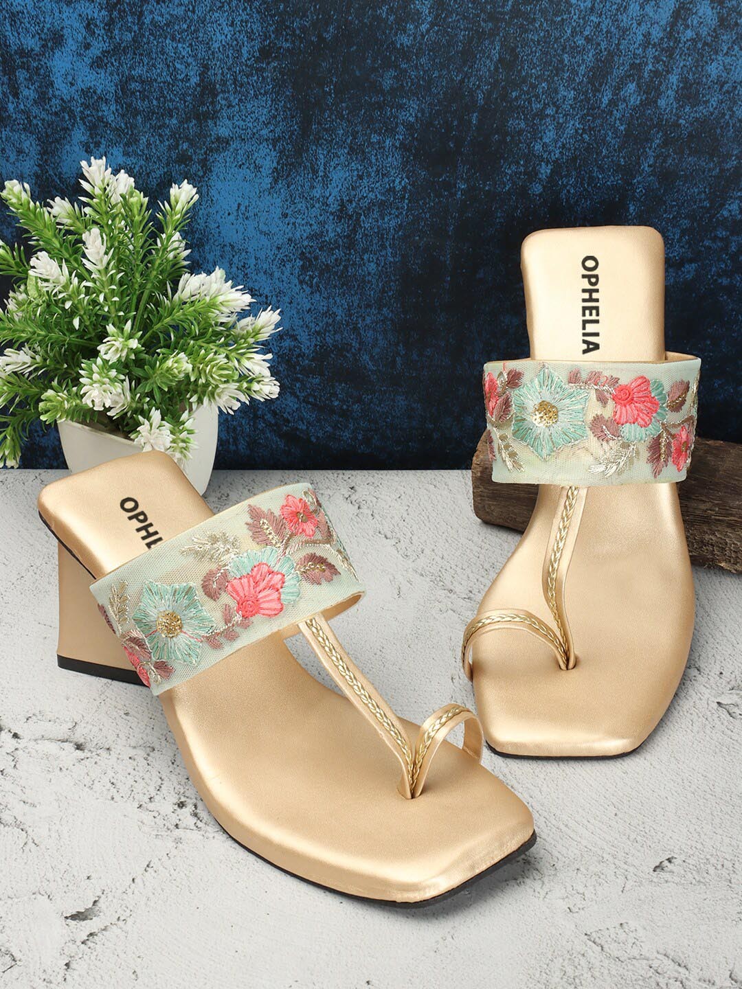 

OPHELIA Embroidered One Toe Block Heels, Cream