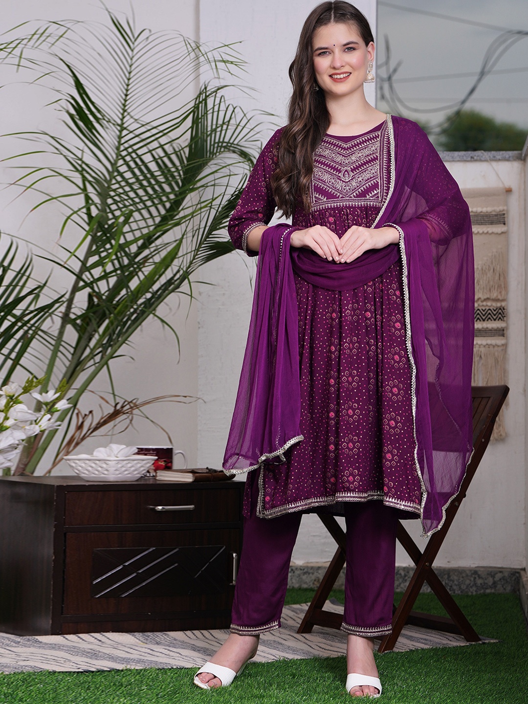 

SP DESIGNS Ethnic Motifs Printed Gotta Patti Kurta With Trousers & Dupatta, Purple