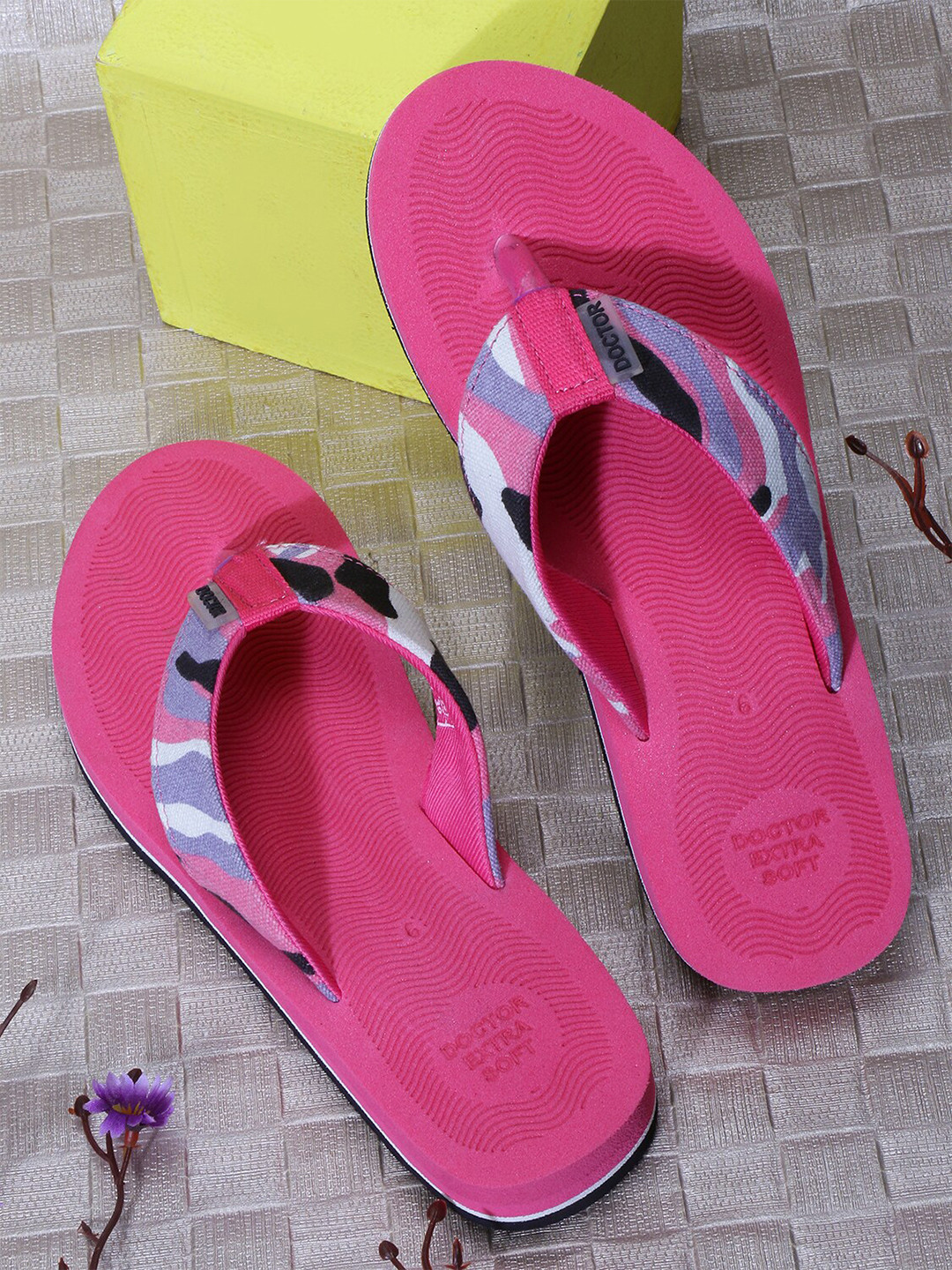 

DOCTOR EXTRA SOFT Women Rubber Thong Flip-Flops, Pink