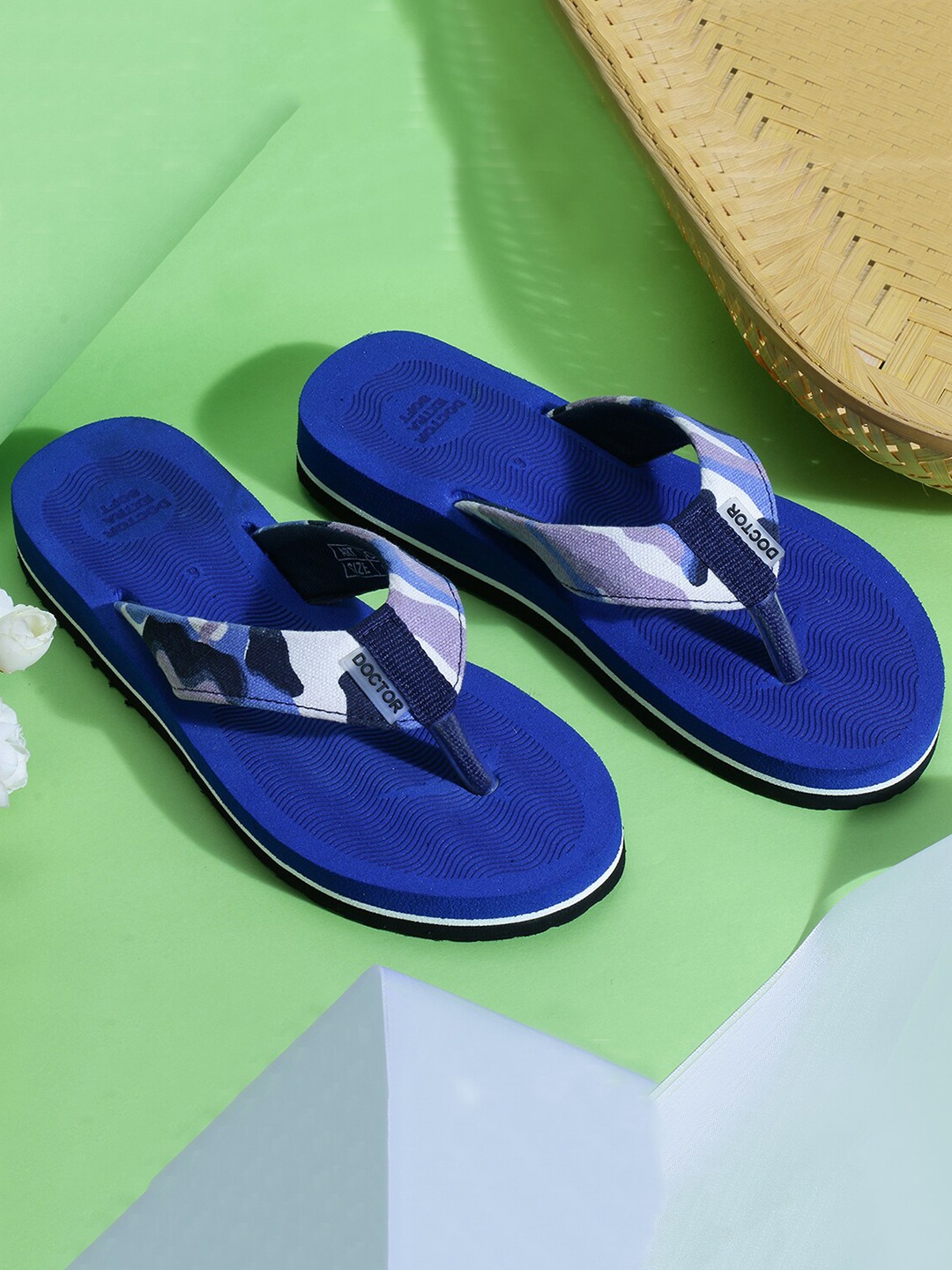 

DOCTOR EXTRA SOFT Women Rubber Thong Flip-Flops, Blue
