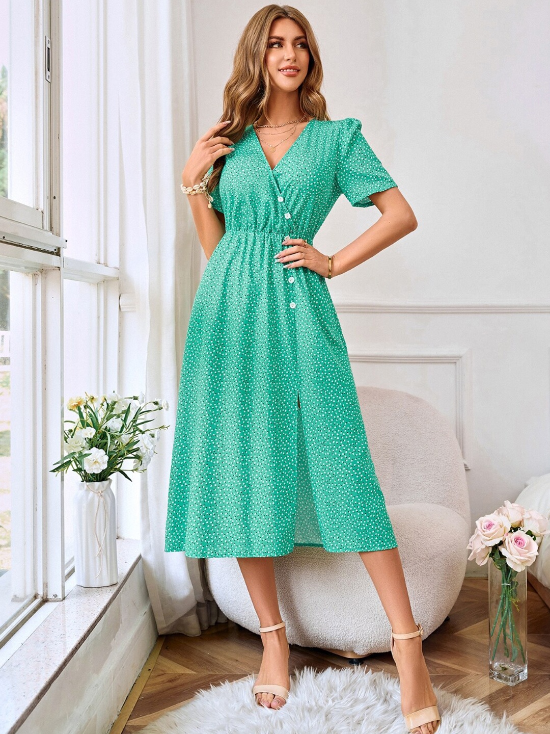 

StyleCast Green Floral Print Fit & Flare Midi Dress