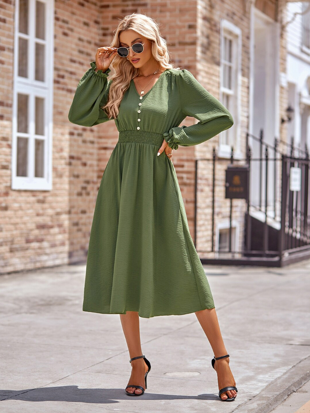 

StyleCast Green Puffed Sleeves Smocked A-Line Midi Dress