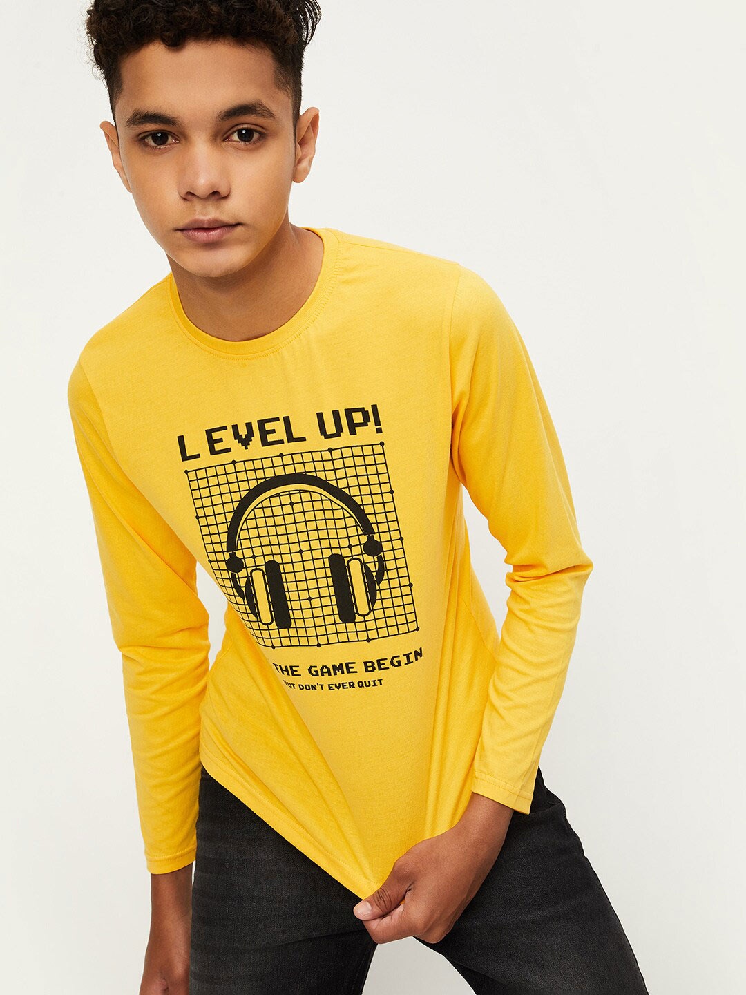 

max Boys Graphic Printed Pure Cotton T-shirt, Yellow