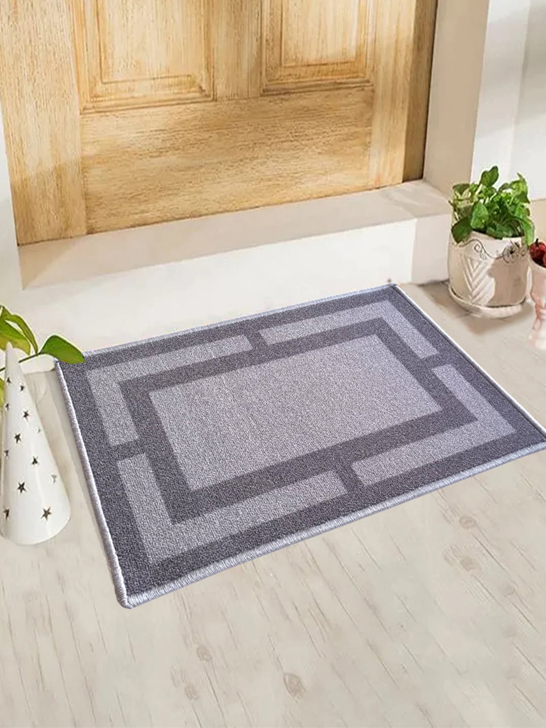 

Matz and More Grey Printed Anti-Slip Doormat