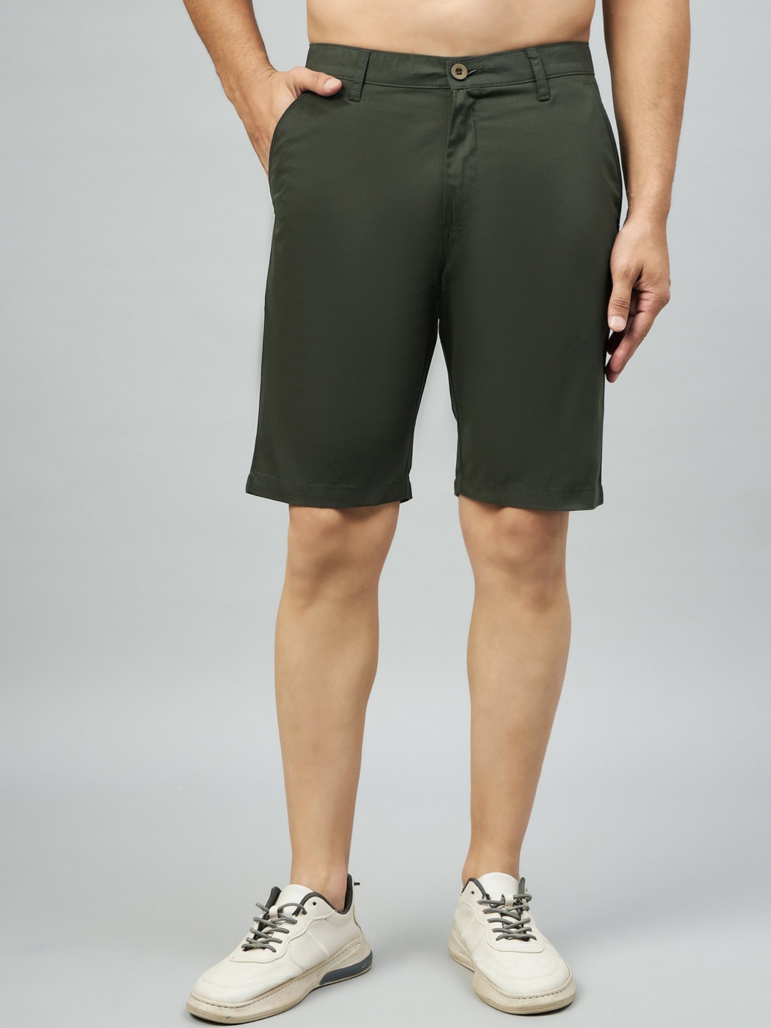 

STUDIO NEXX Men Mid Rise Cotton Shorts, Green
